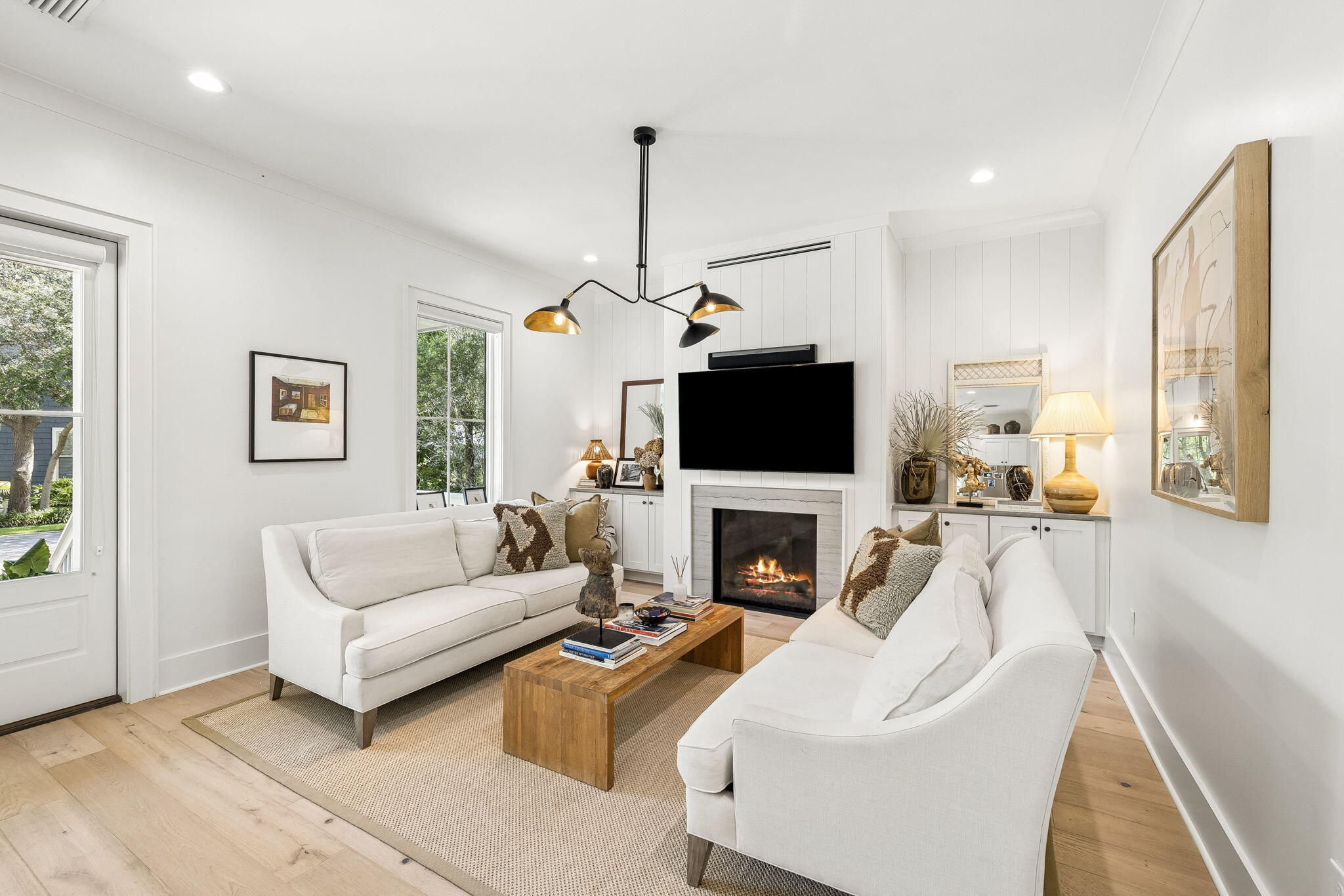MAGNOLIA BEACH - Residential