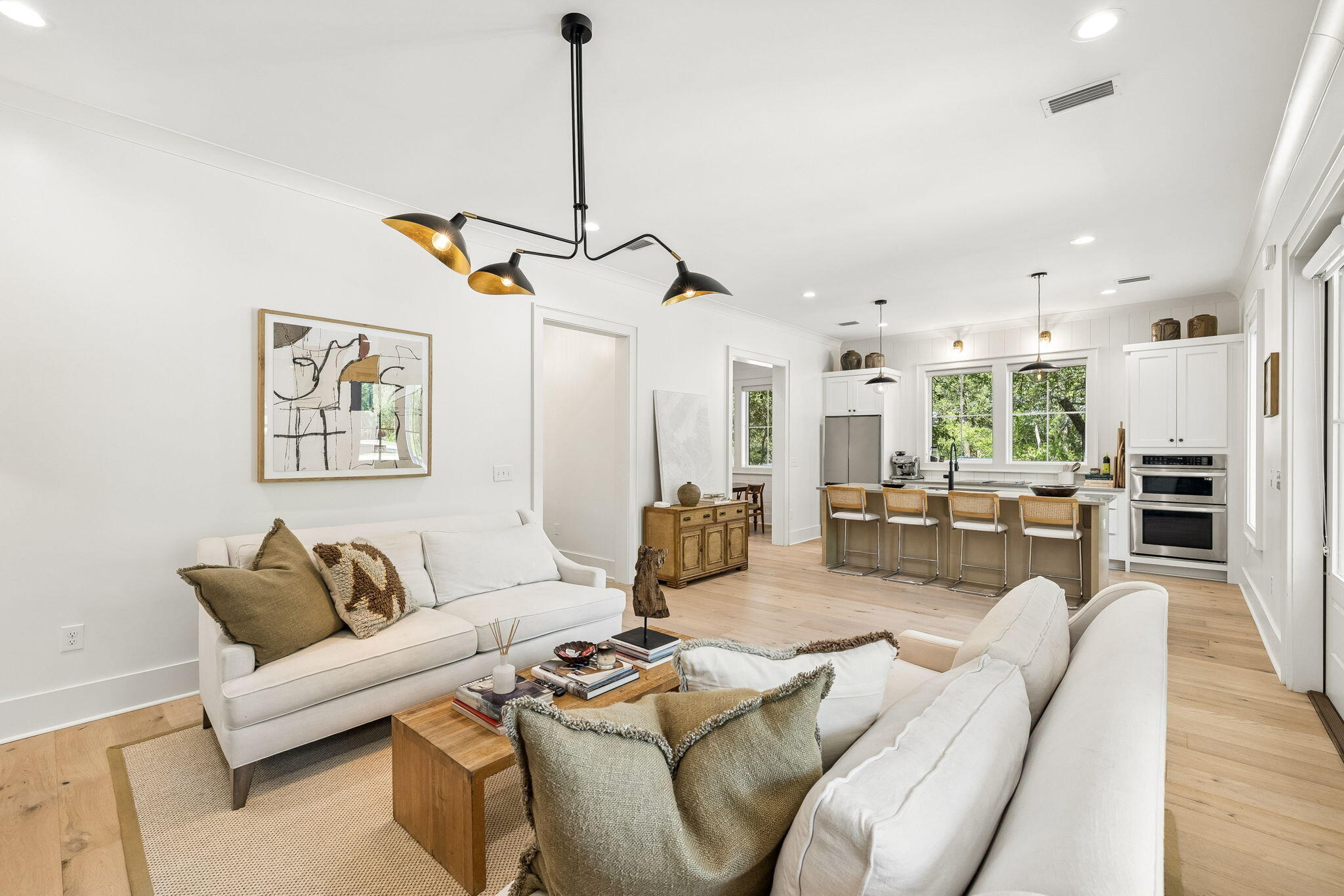 MAGNOLIA BEACH - Residential