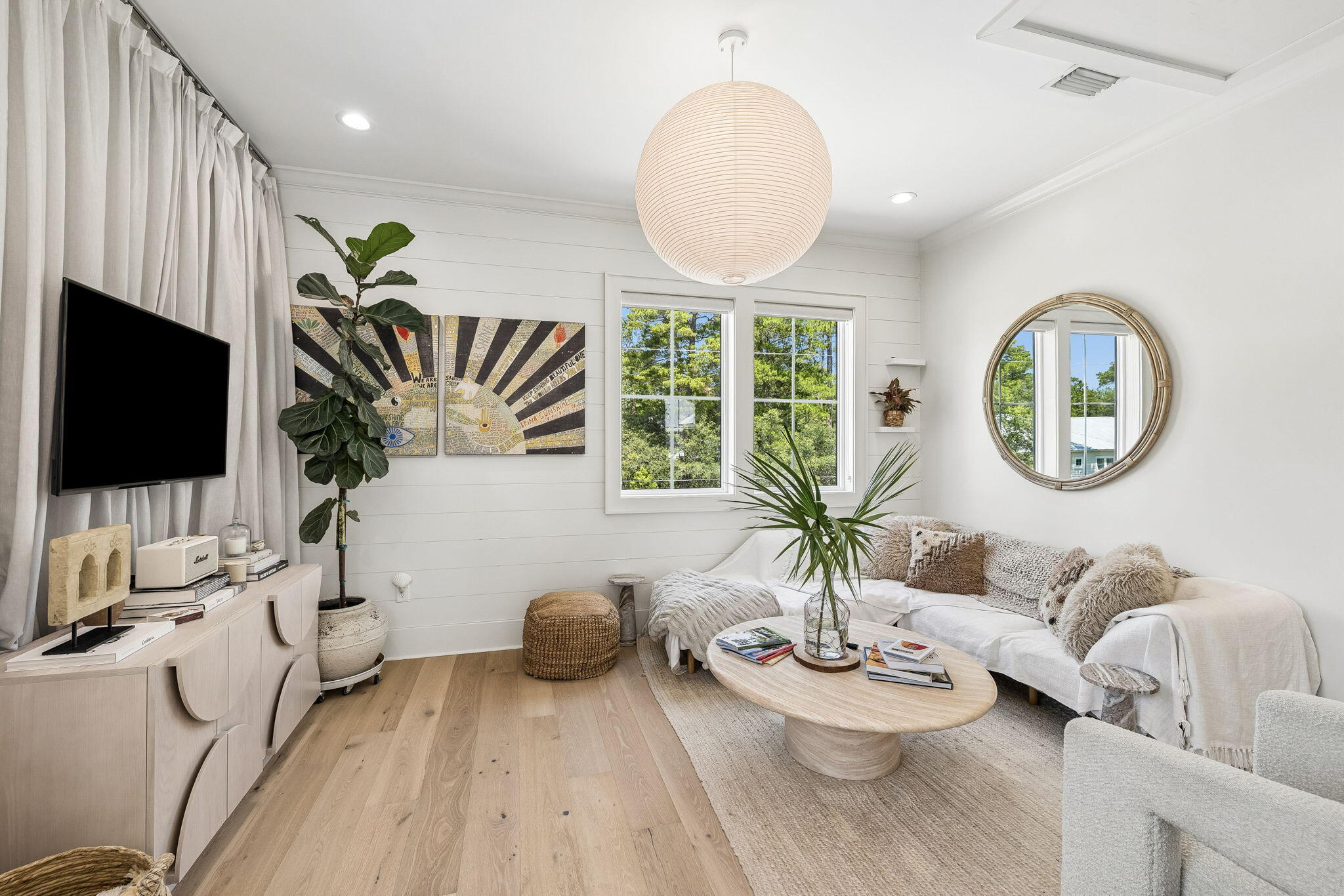 MAGNOLIA BEACH - Residential