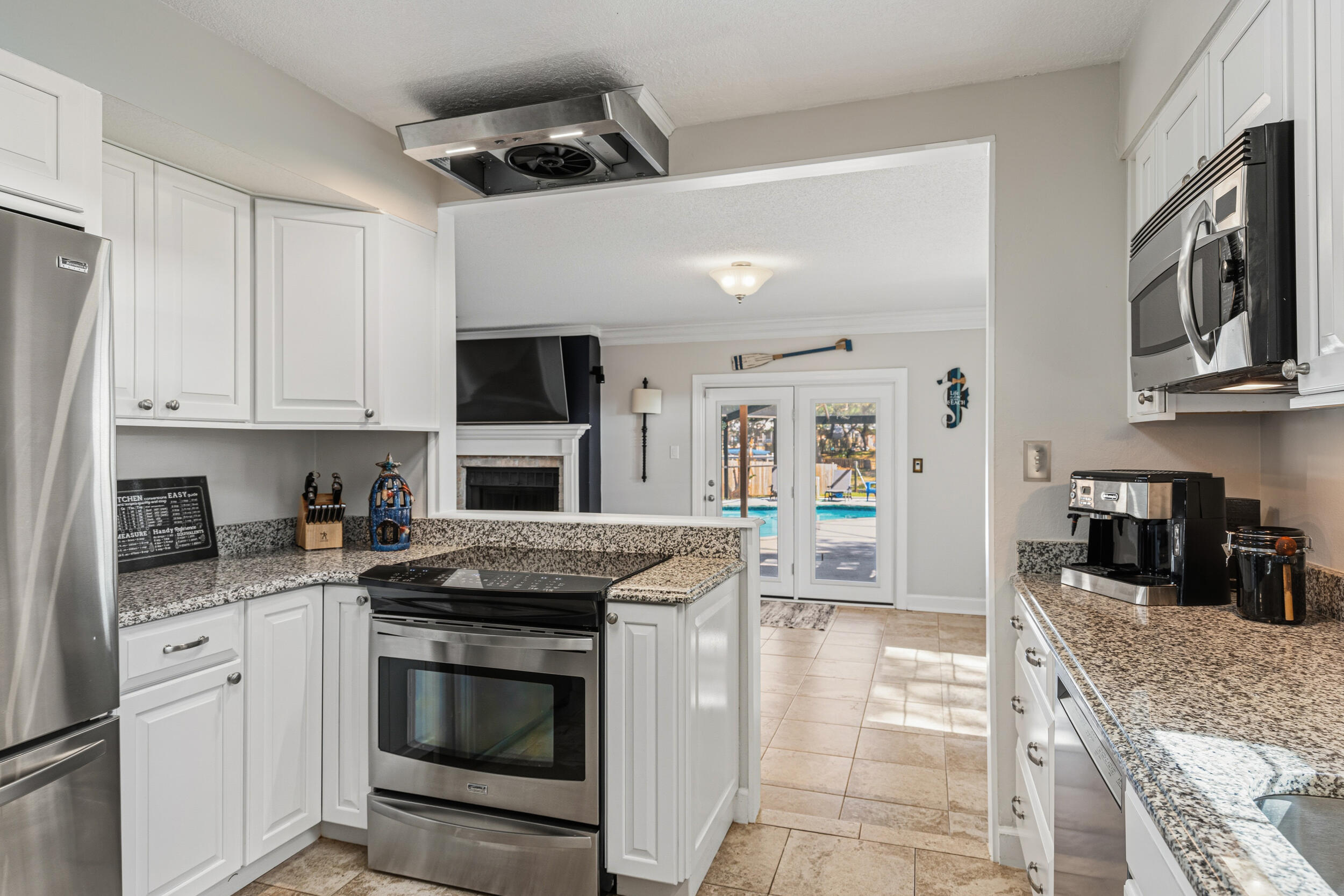 MARINERS COVE - Residential