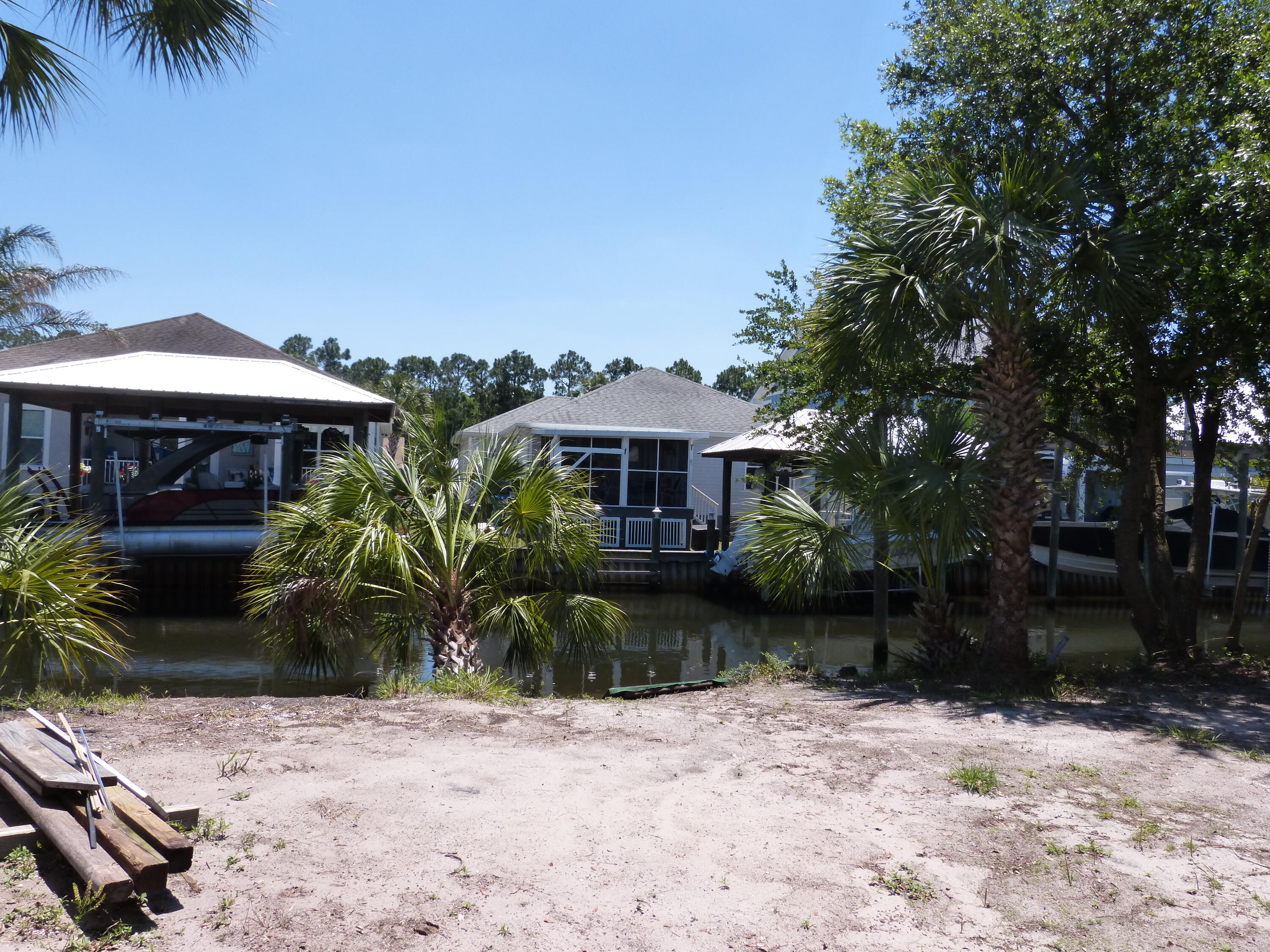 BAYSIDE PARK UNIT 1 - Residential