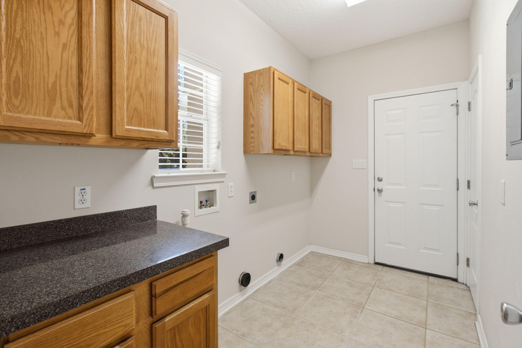 BRIDGEPORT COLONY - Residential