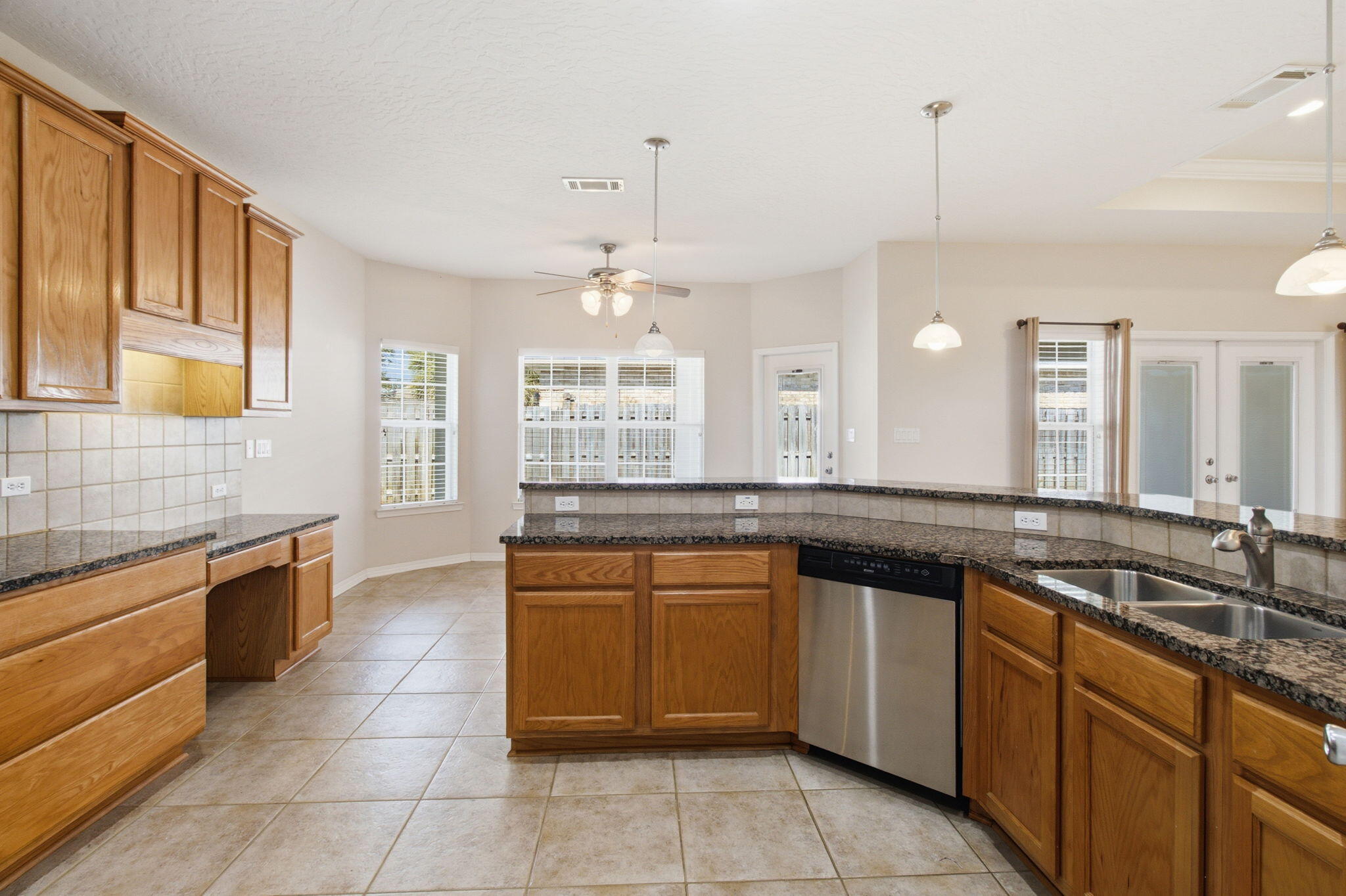BRIDGEPORT COLONY - Residential