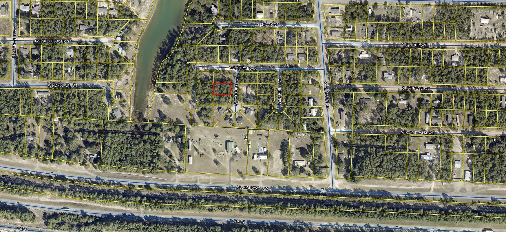 Wooded lot  80'x125' you can almost see Hwy 90 W in DeFuniak.  Located off Girl Scout Road.  
Several new homes being built in this area.  Mobile homes allowed.