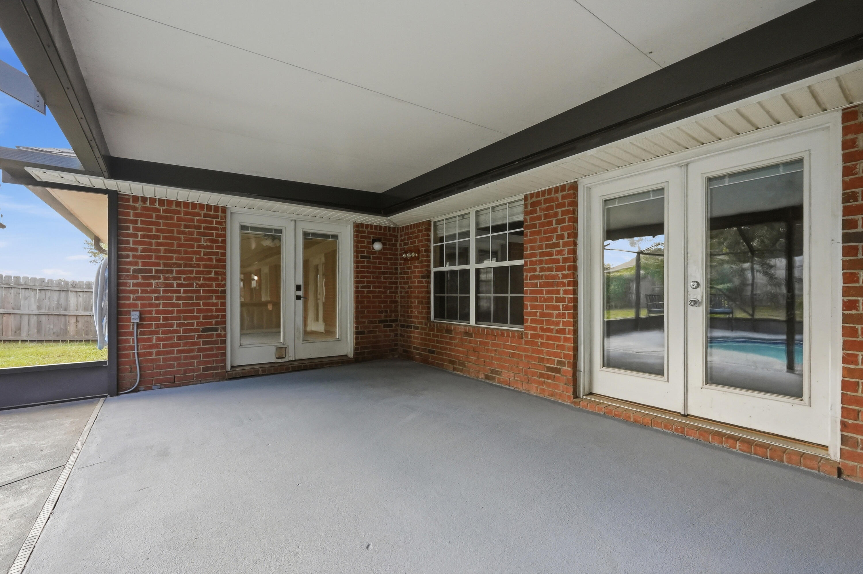 ALICIA PLACE - Residential