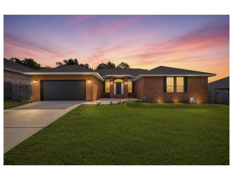 ALICIA PLACE - Residential