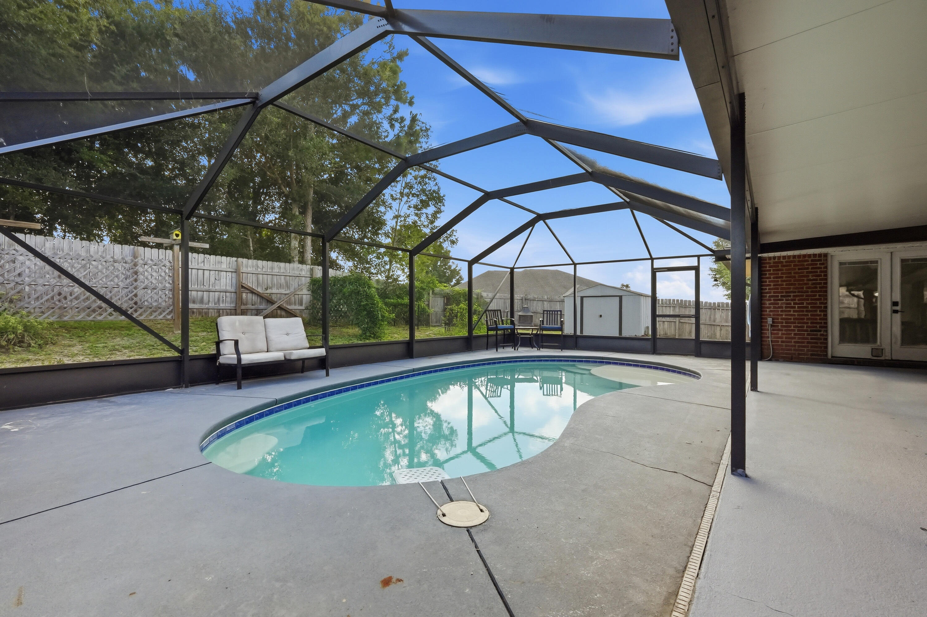 ALICIA PLACE - Residential