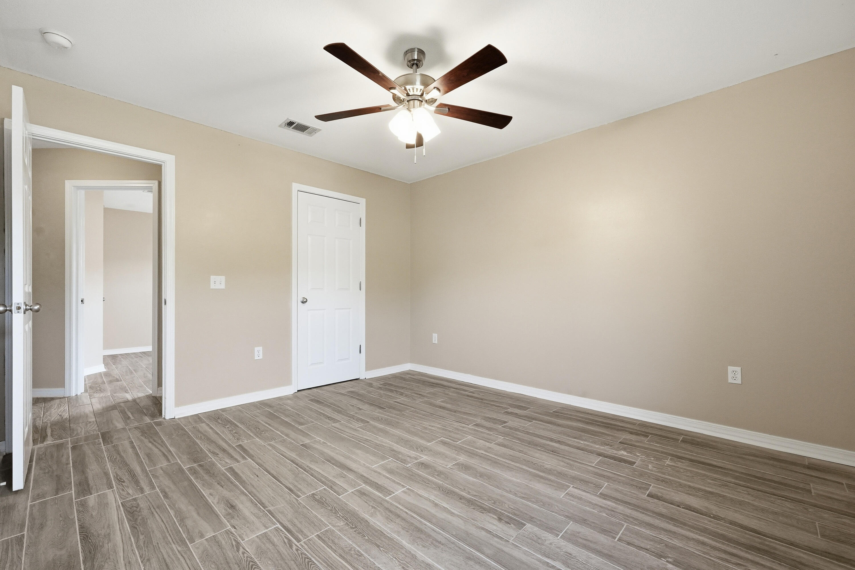 ALICIA PLACE - Residential