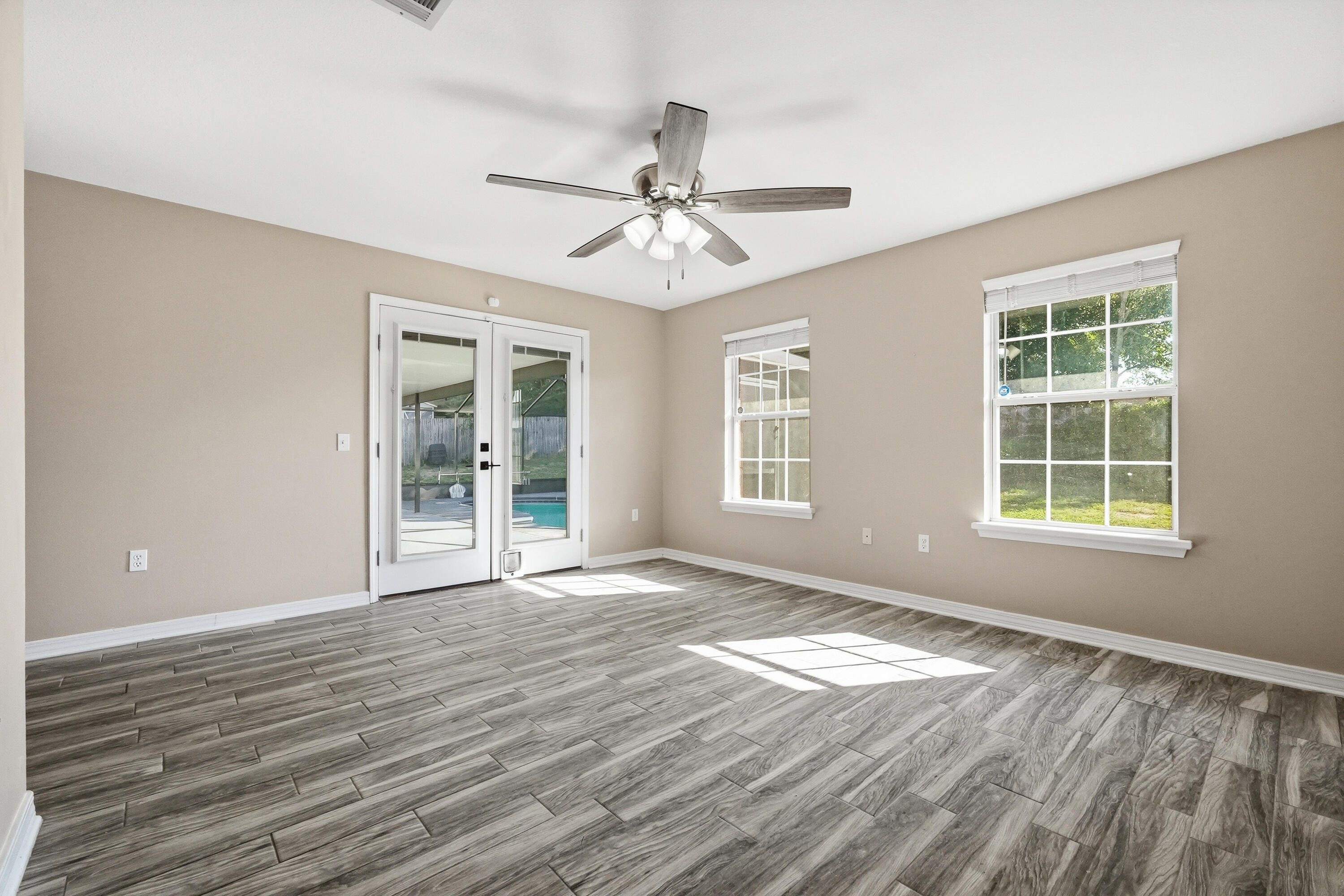 ALICIA PLACE - Residential