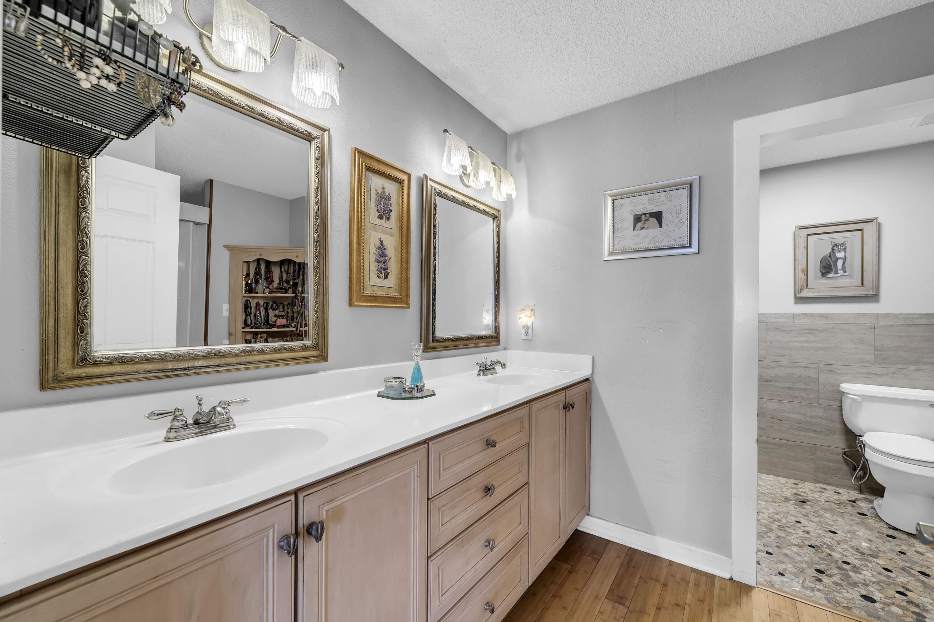 SEASCAPE CONDO PH 7C - Residential