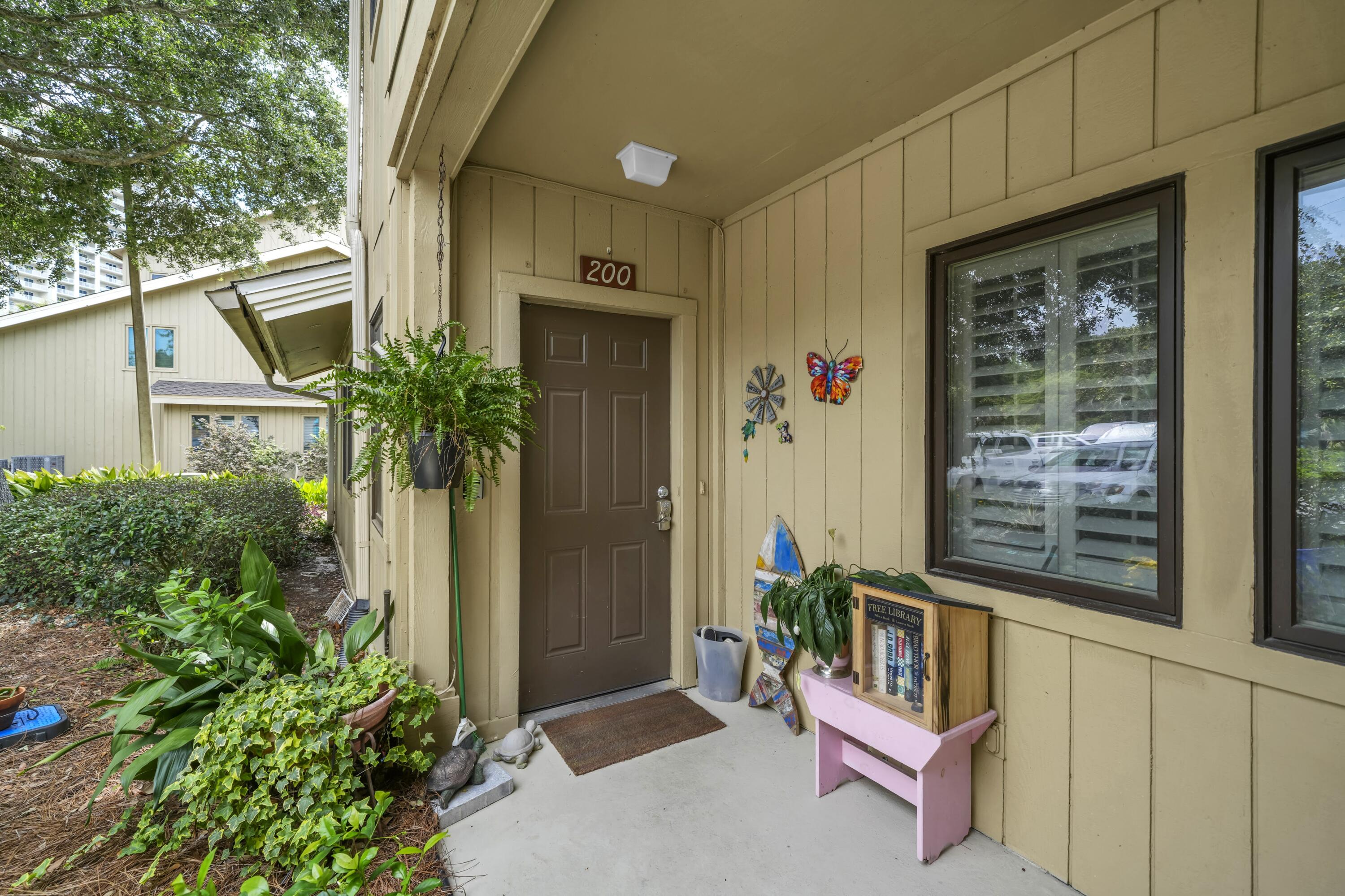 SEASCAPE CONDO PH 7C - Residential