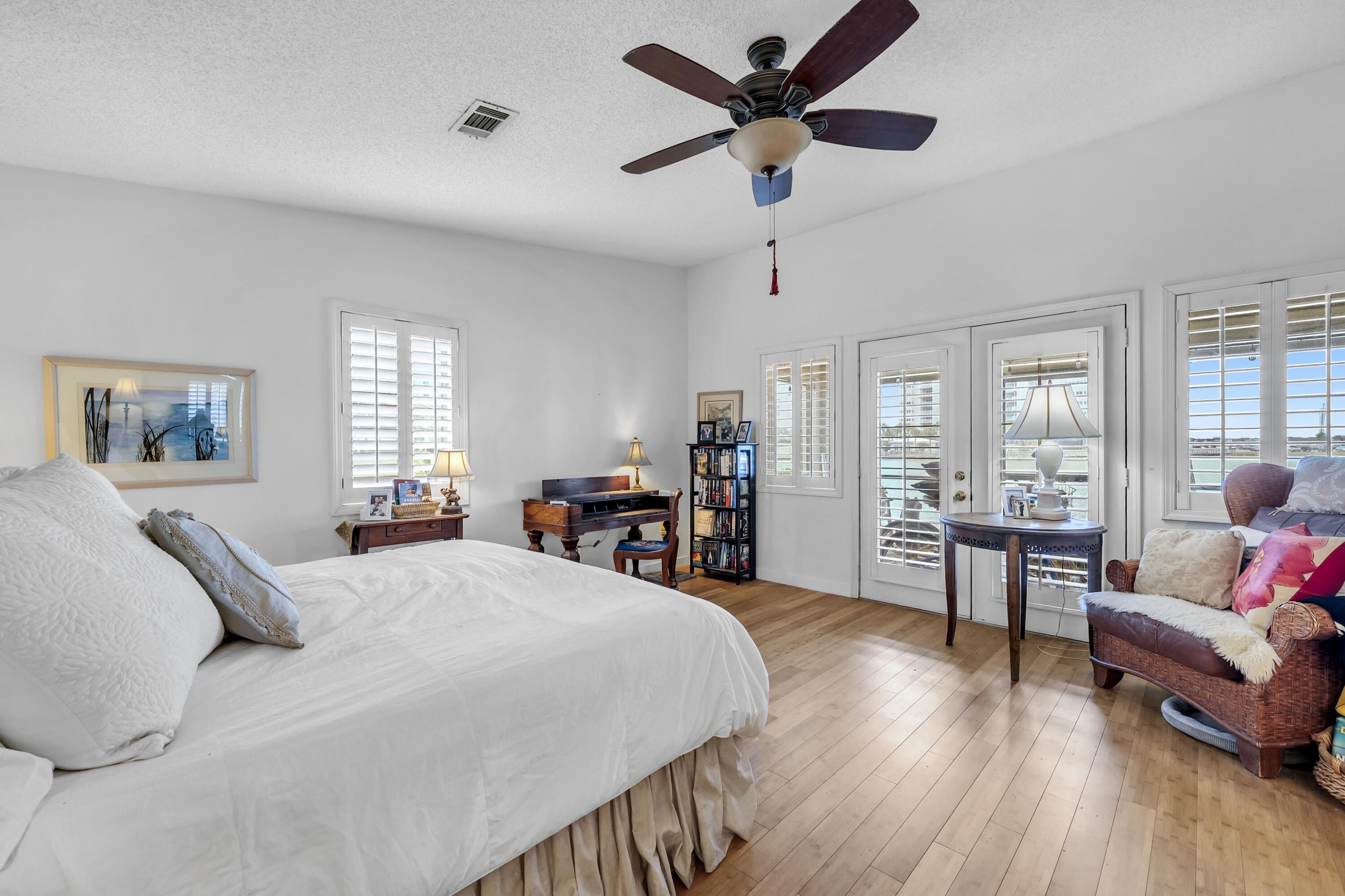 SEASCAPE CONDO PH 7C - Residential