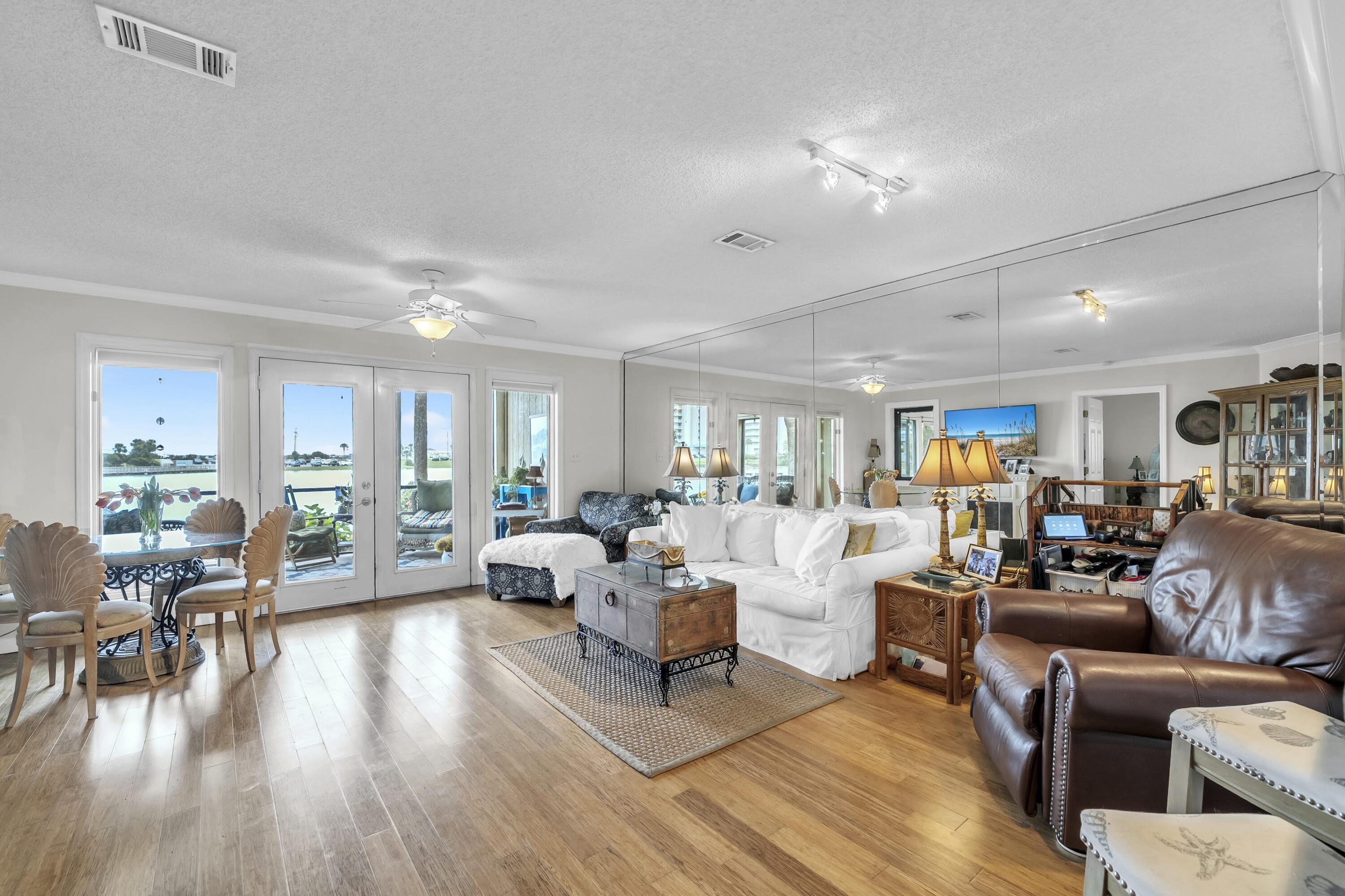 SEASCAPE CONDO PH 7C - Residential