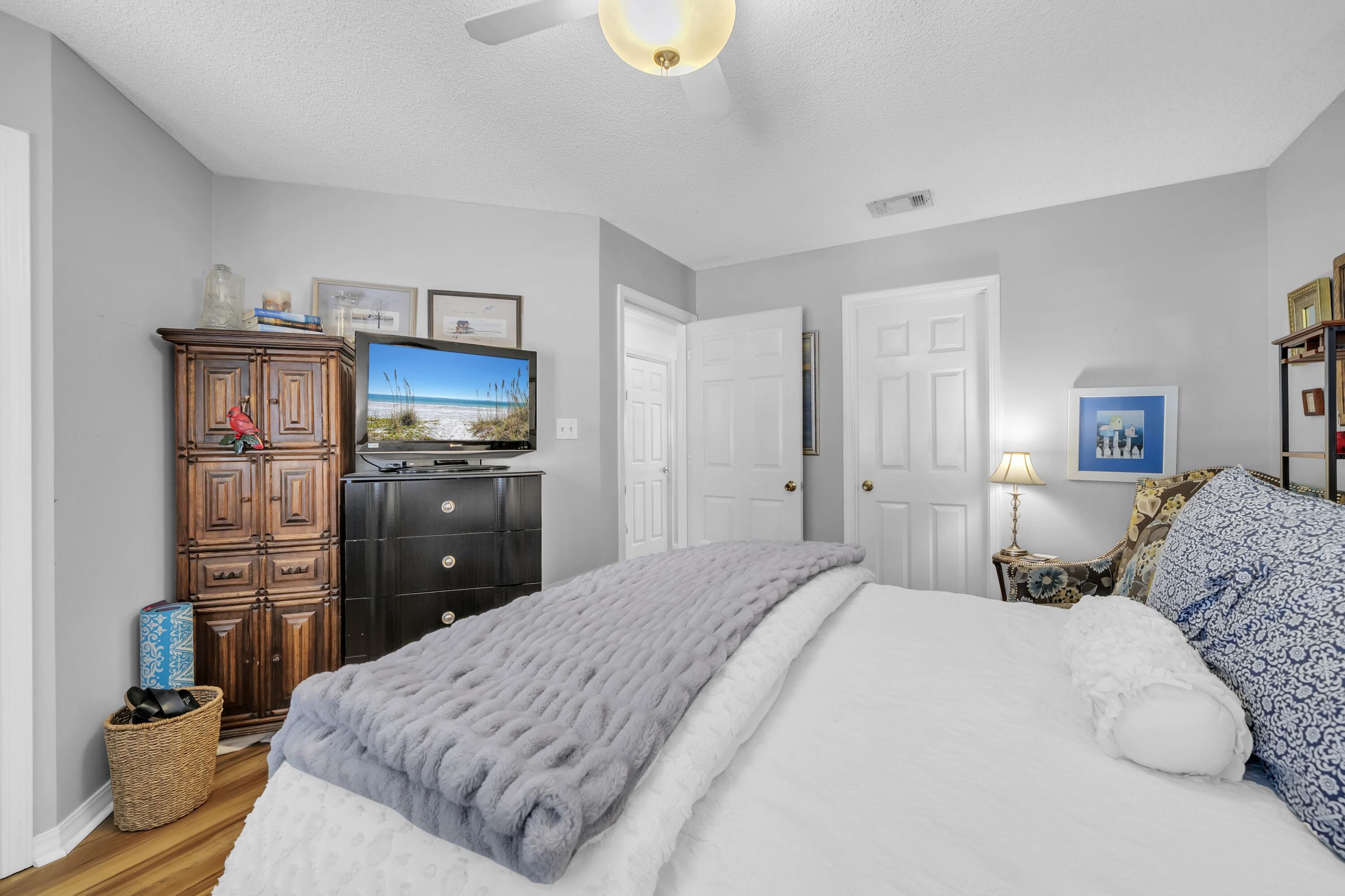 SEASCAPE CONDO PH 7C - Residential