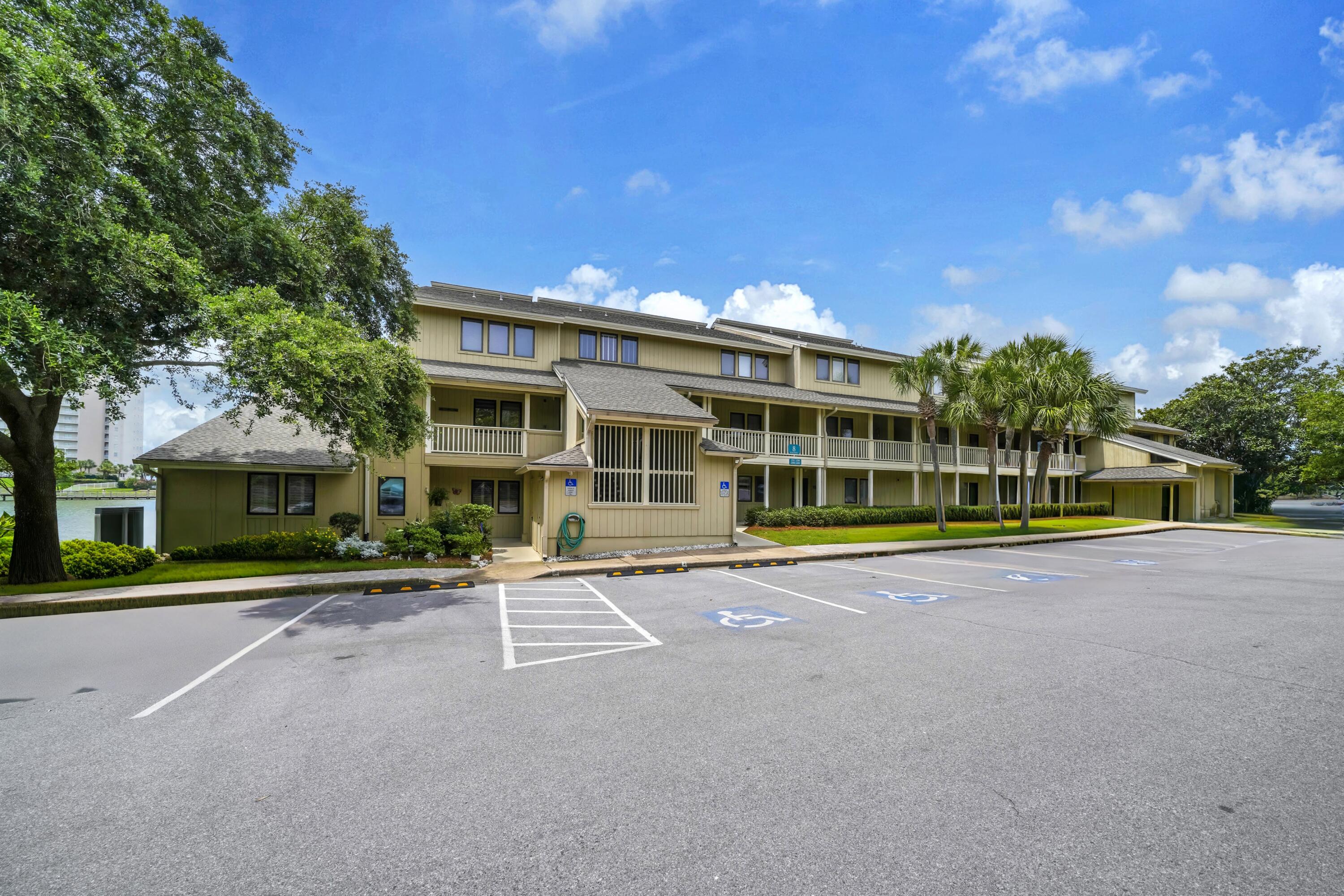 SEASCAPE CONDO PH 7C - Residential