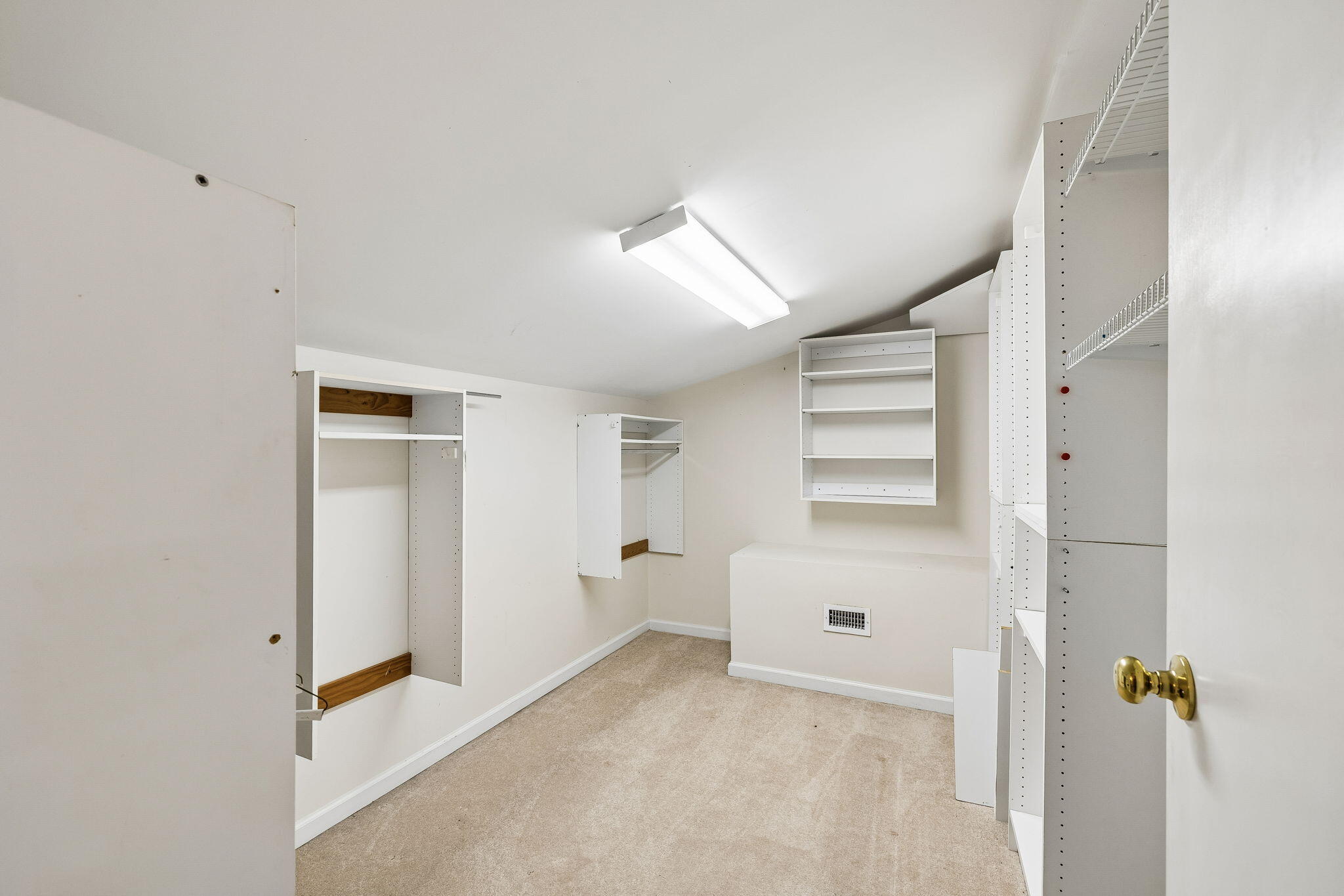 PARADISE POINT - Residential