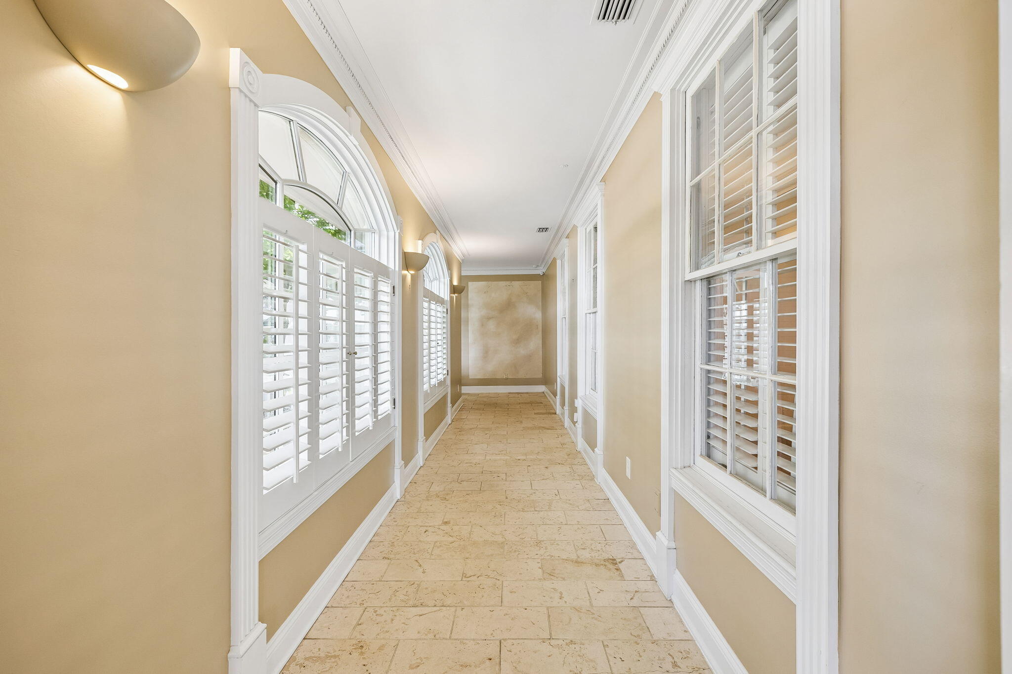 PARADISE POINT - Residential