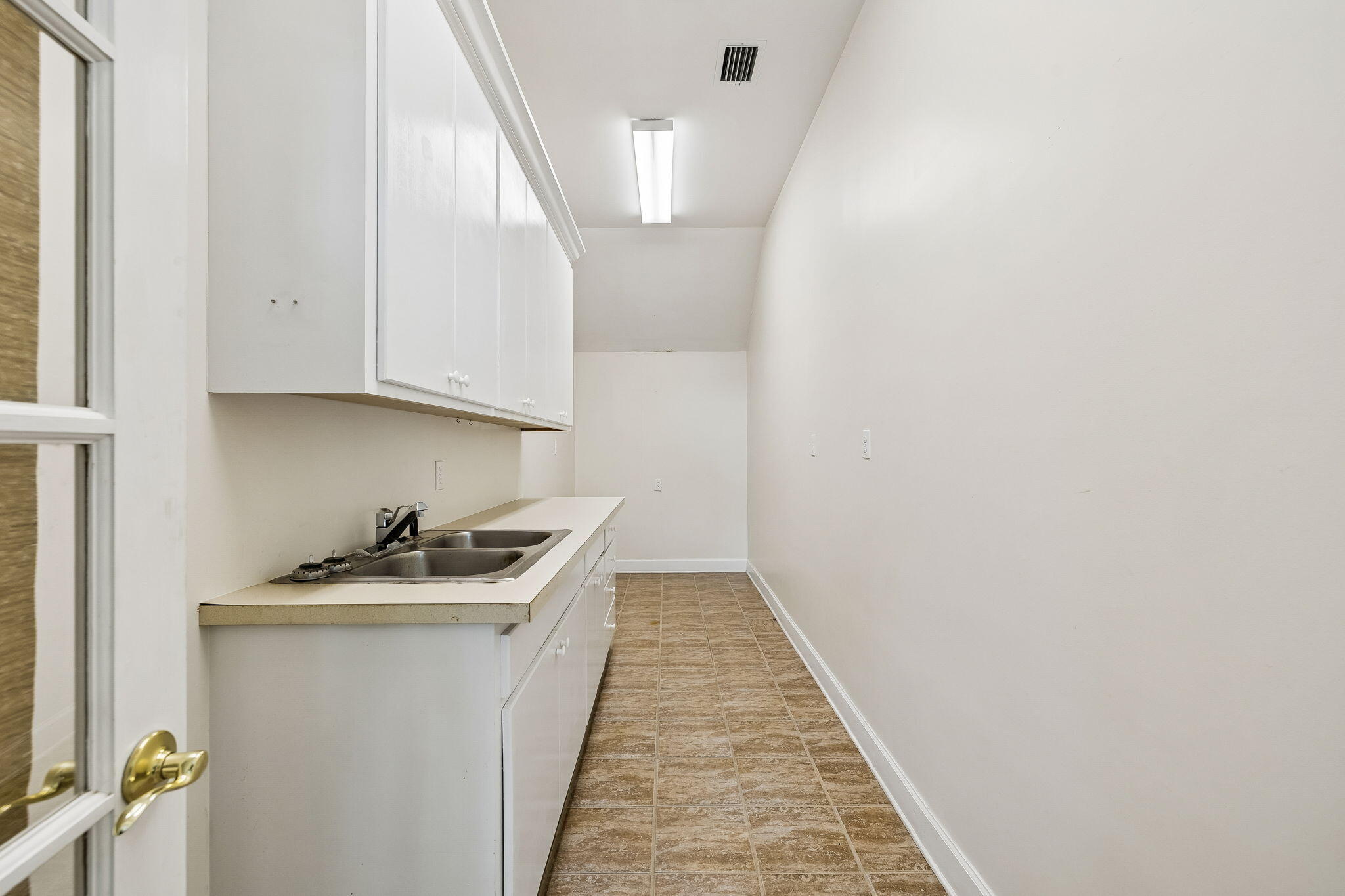 PARADISE POINT - Residential