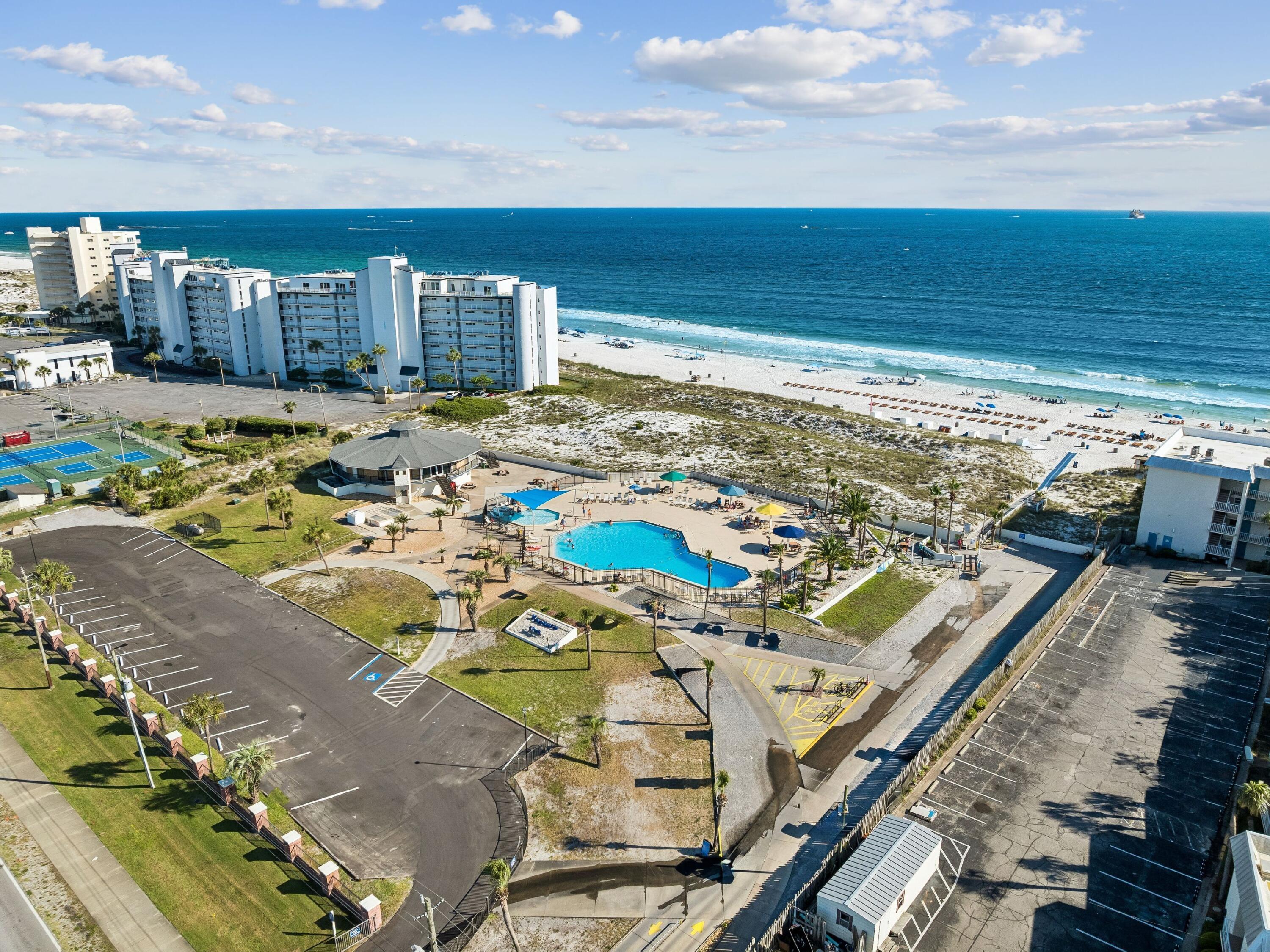 VENTURE OUT TRAVEL TRAIL RESORTS - Residential