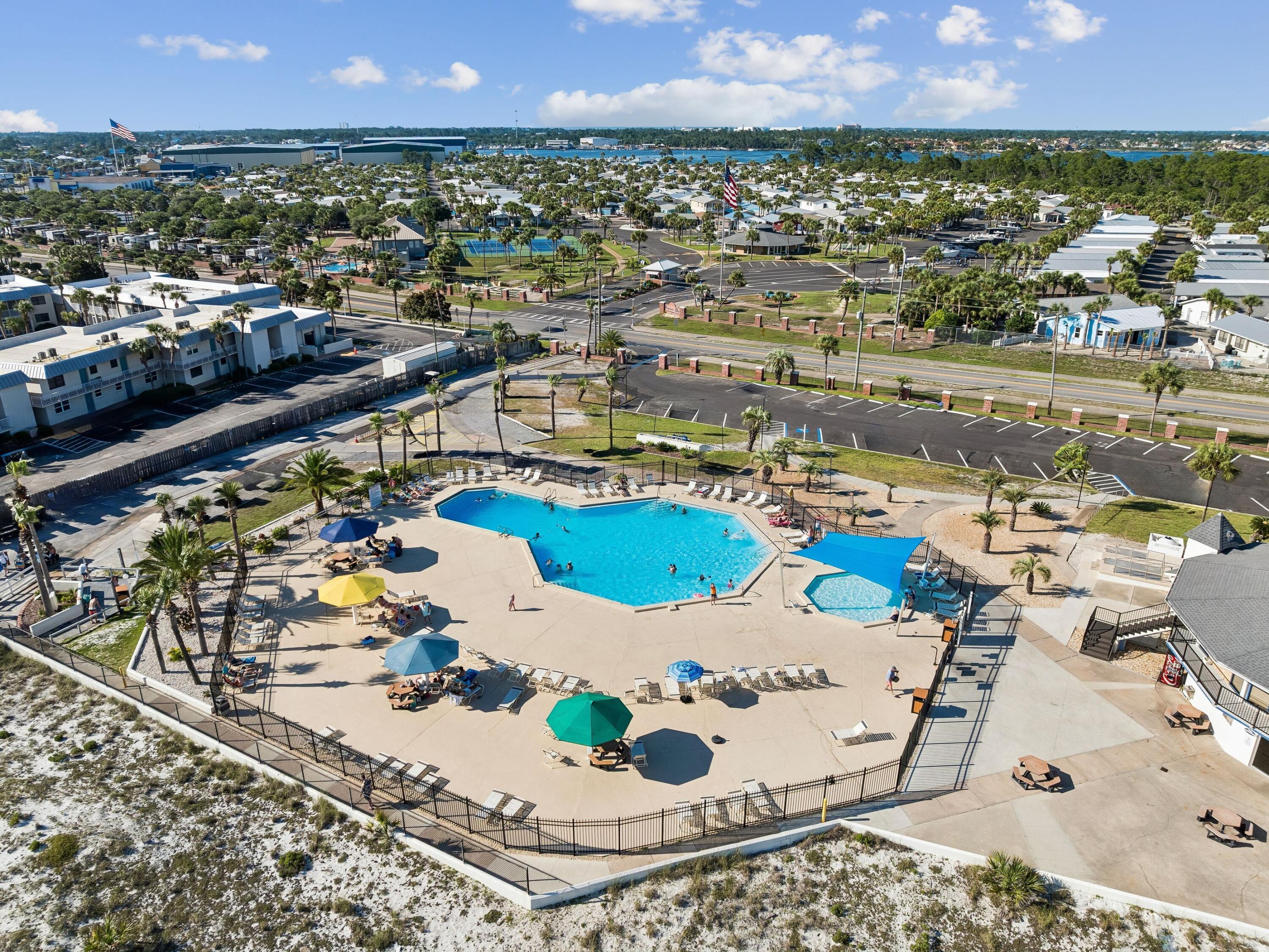 VENTURE OUT TRAVEL TRAIL RESORTS - Residential