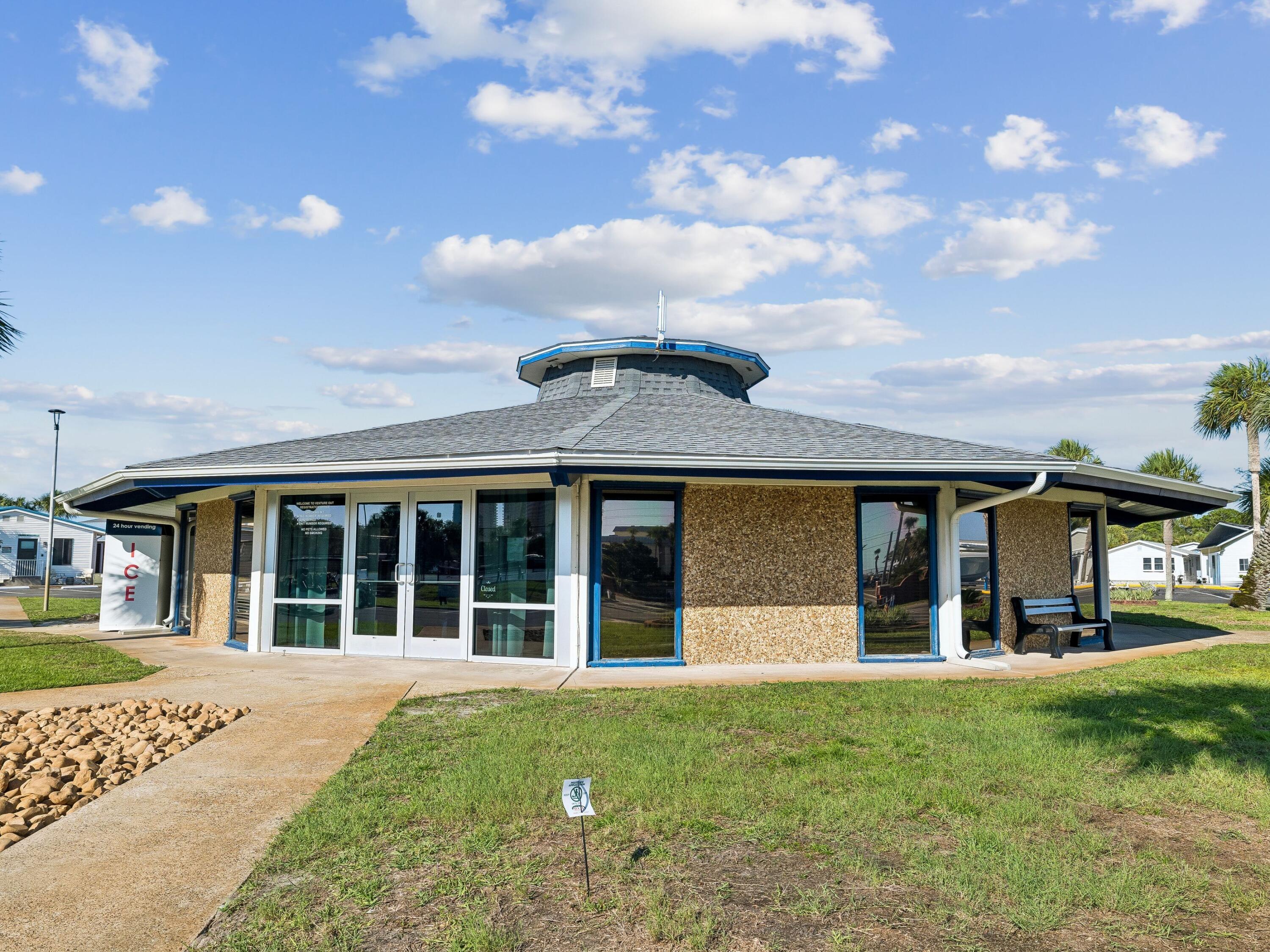 VENTURE OUT TRAVEL TRAIL RESORTS - Residential