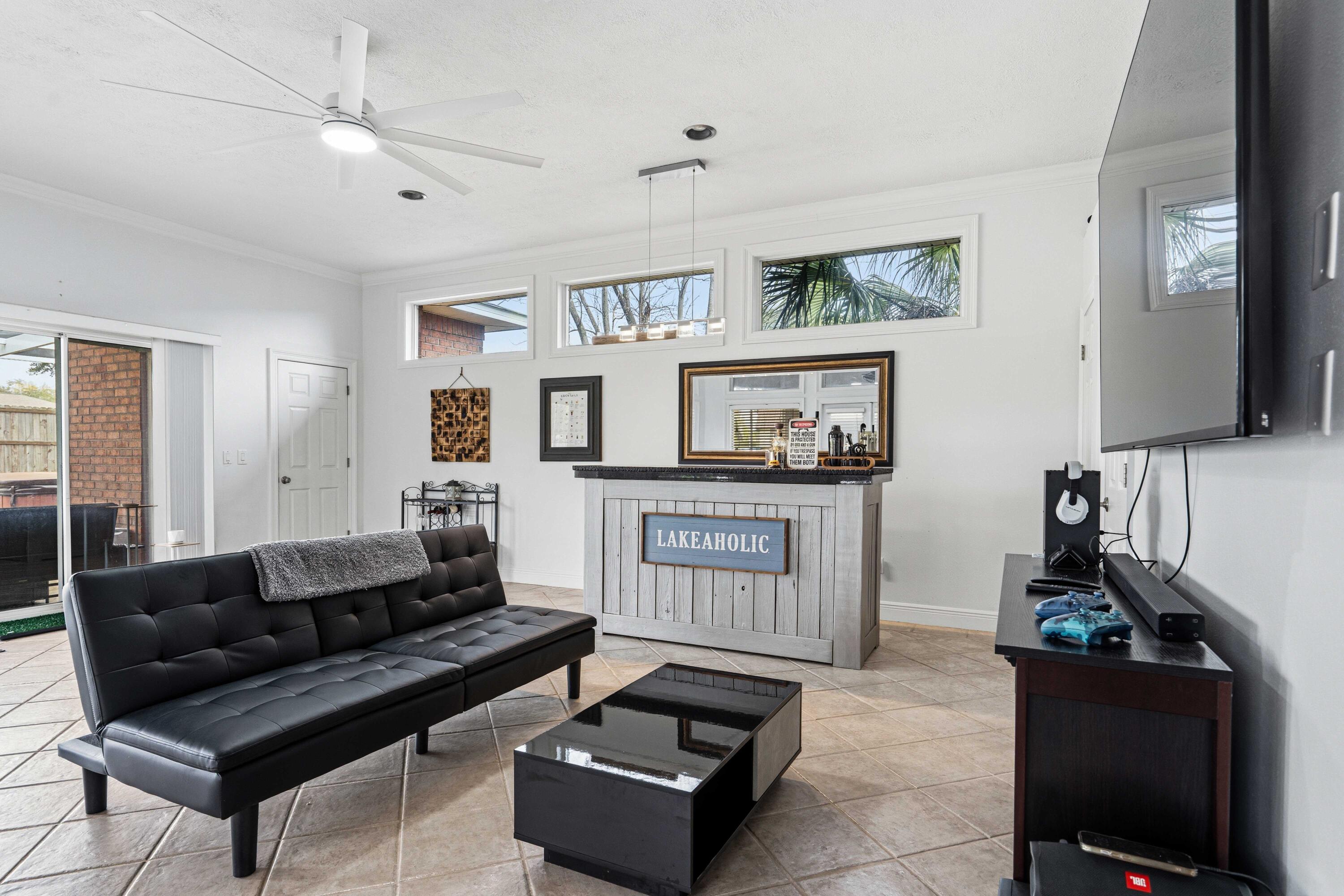 SANDY BEACH ESTATES - Residential