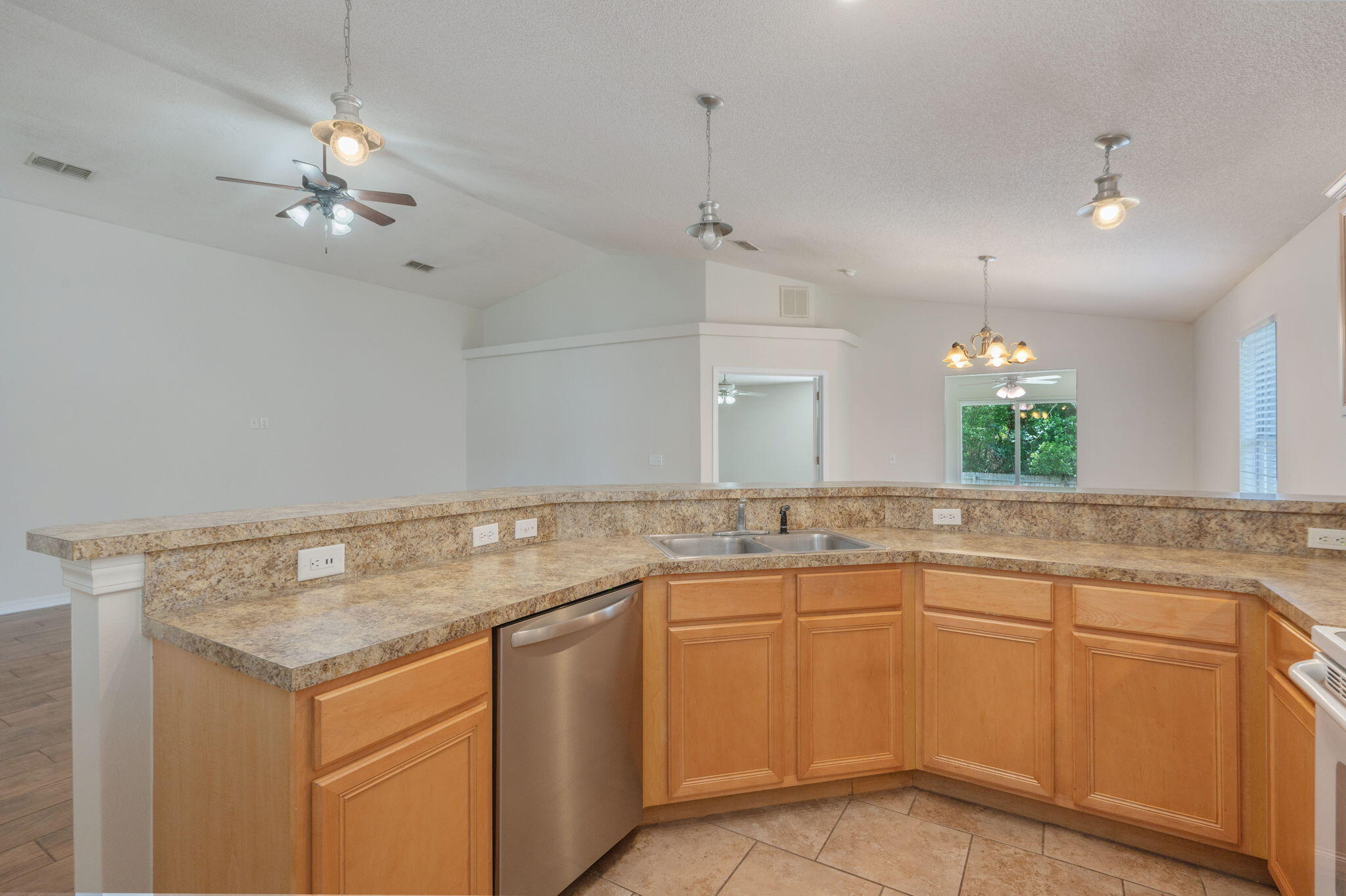 PROMISE CREEK - Residential