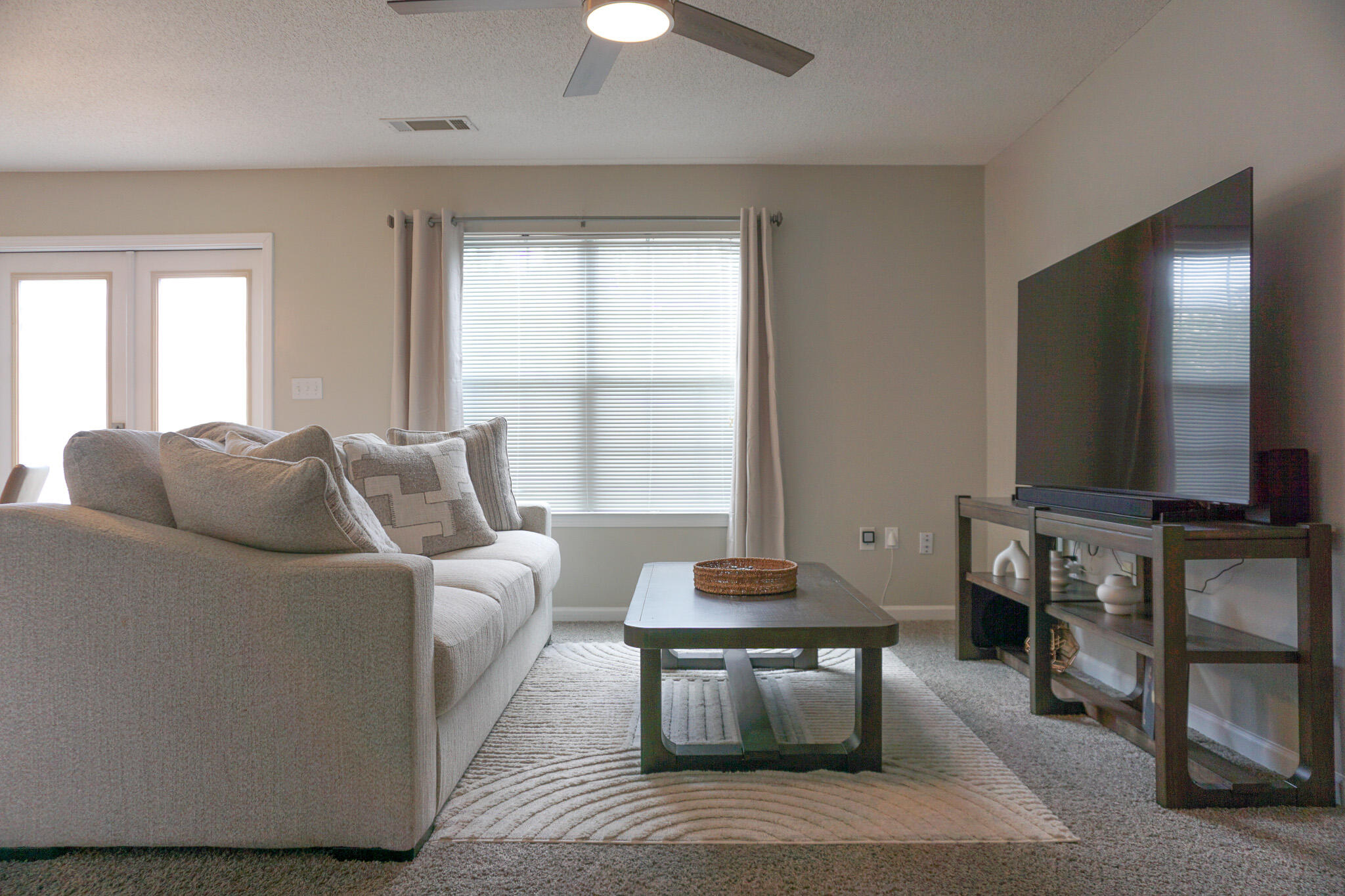 ROLLING PINES - Residential Lease