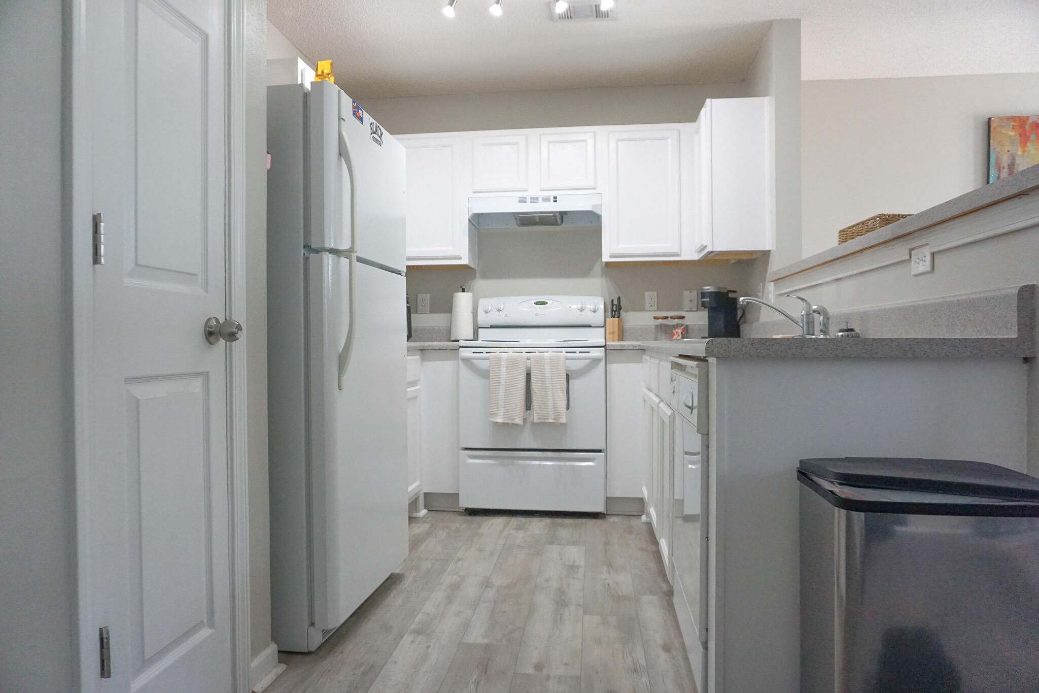 ROLLING PINES - Residential Lease