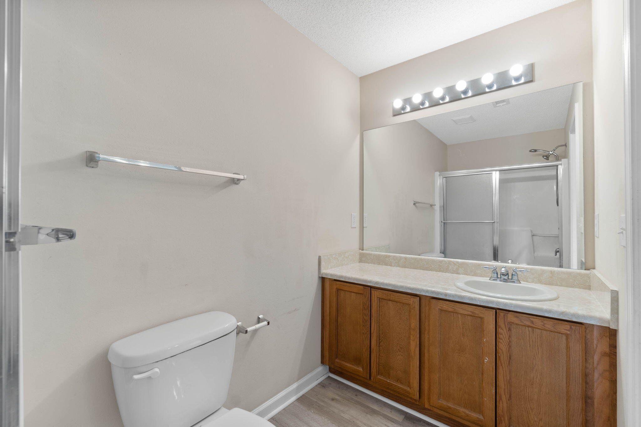 ROLLING PINES - Residential Lease