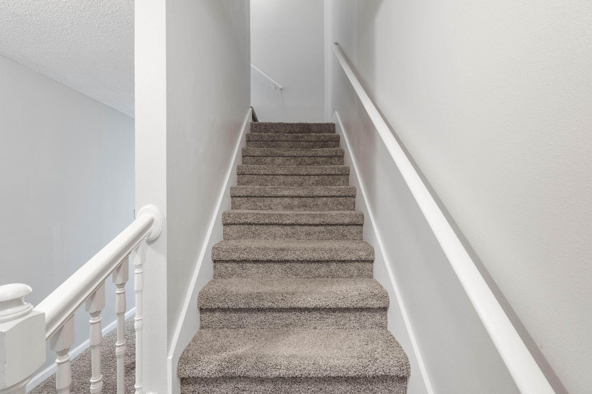 ROLLING PINES - Residential Lease