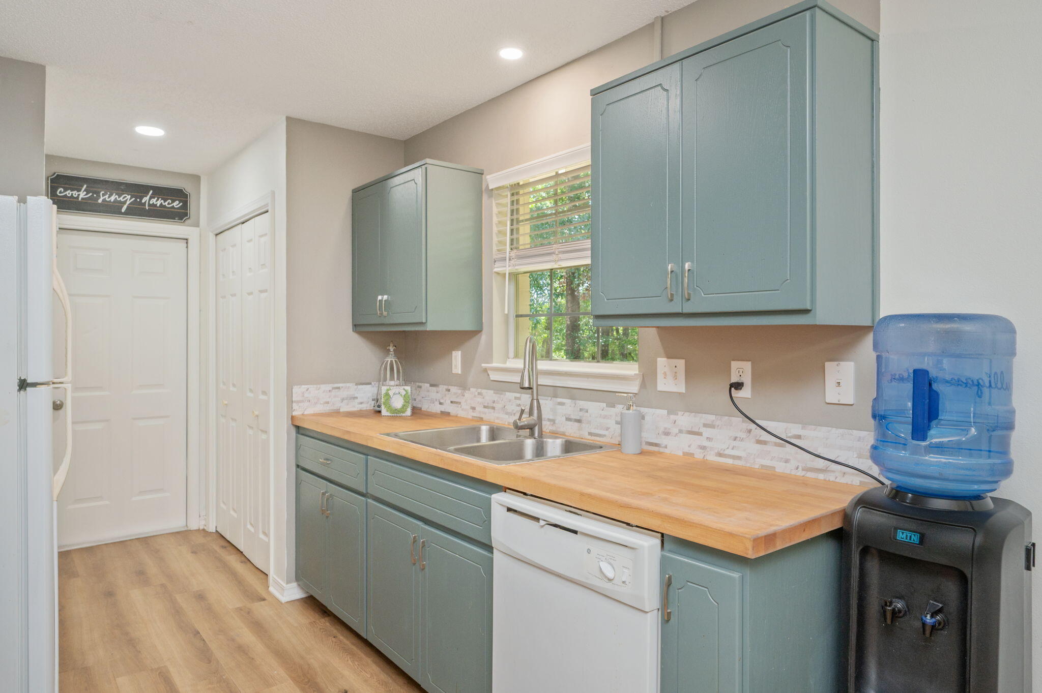 ADAMS POWELL - Residential