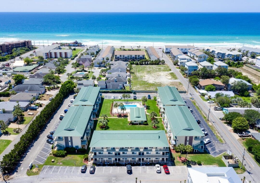 SANDPRINTS CONDO - Residential