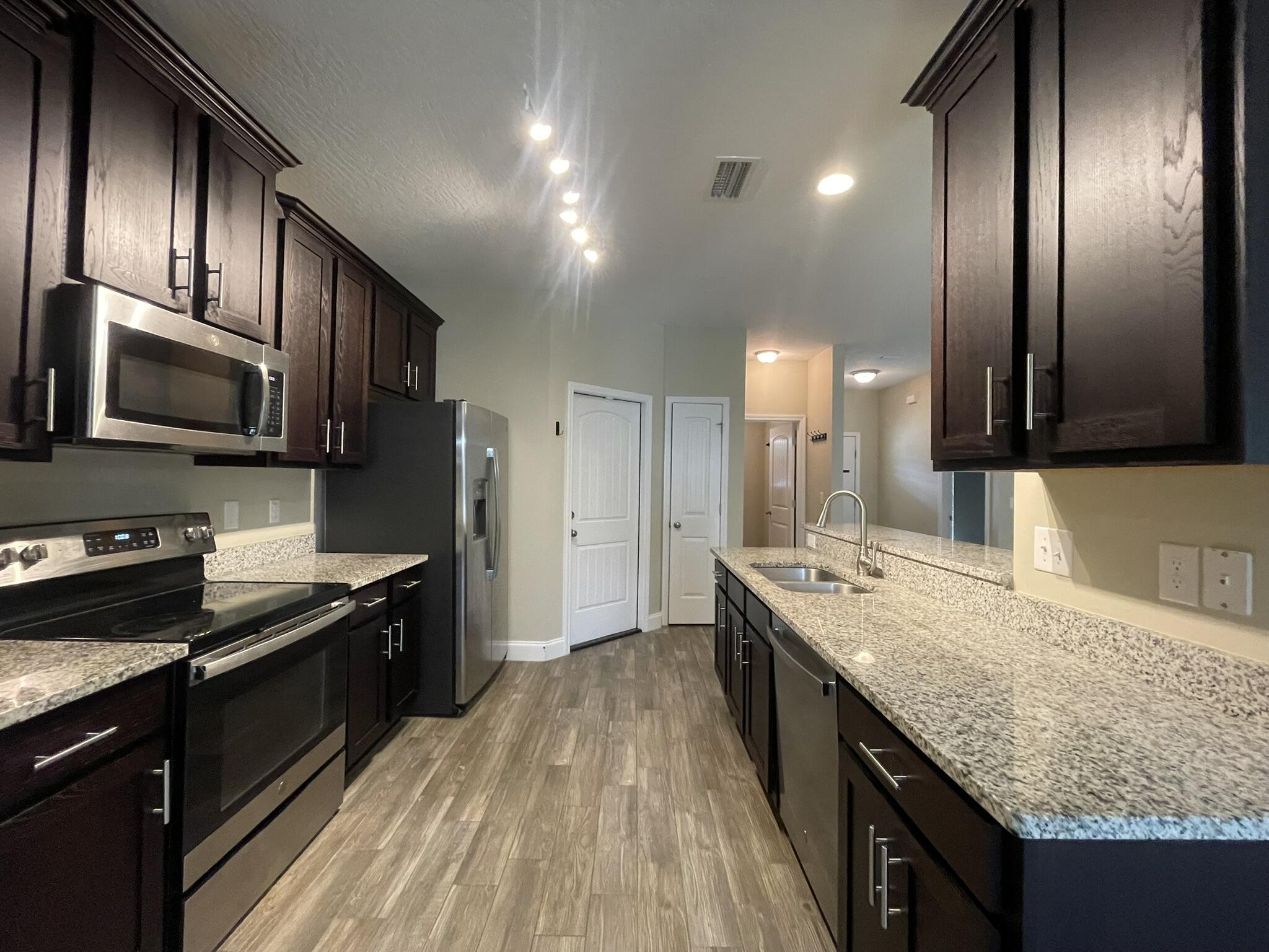 Camille Cove - Residential Lease