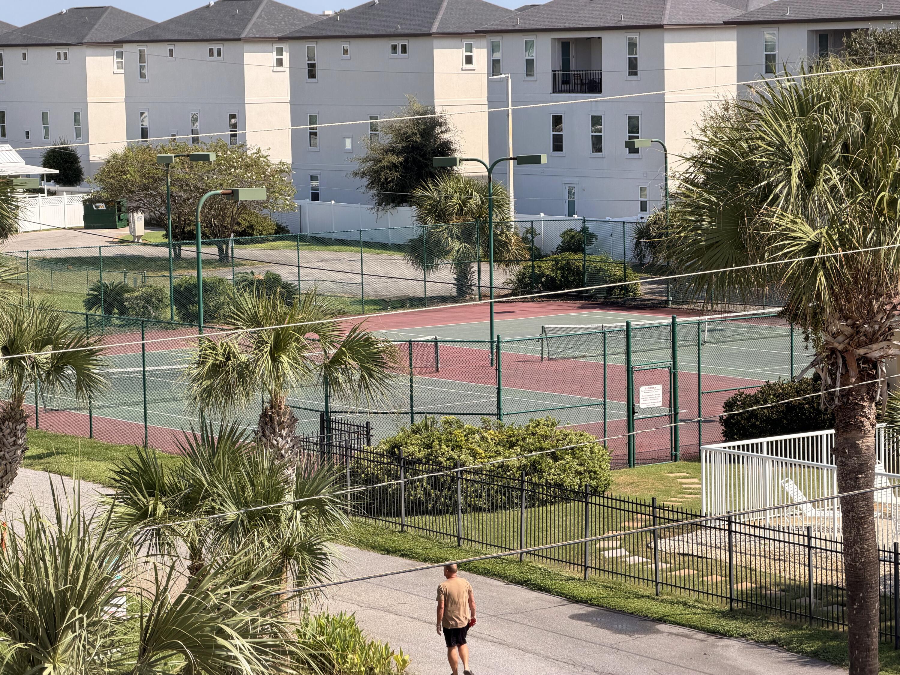 CIBONEY CONDO - Residential
