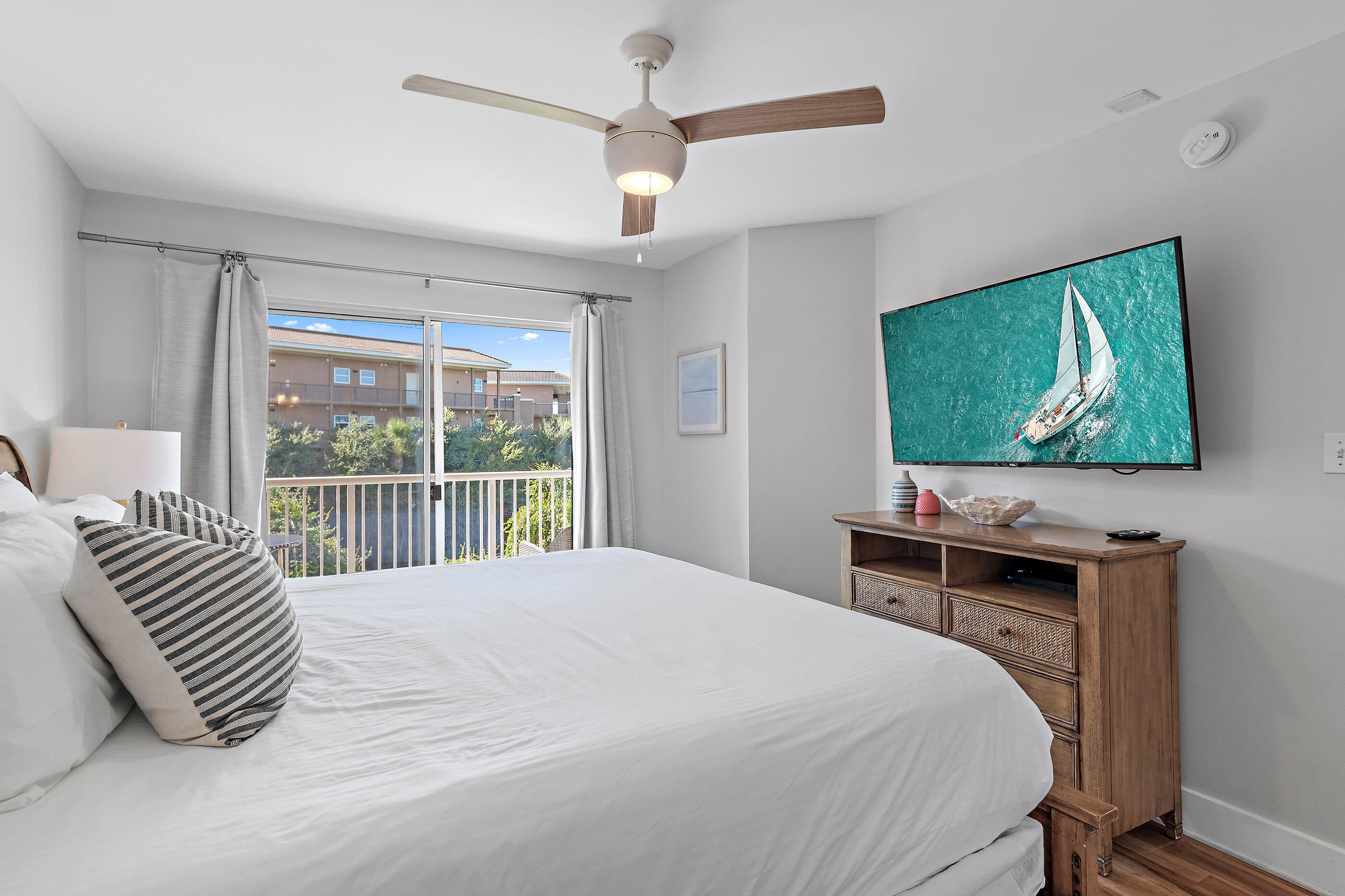 CIBONEY CONDO - Residential