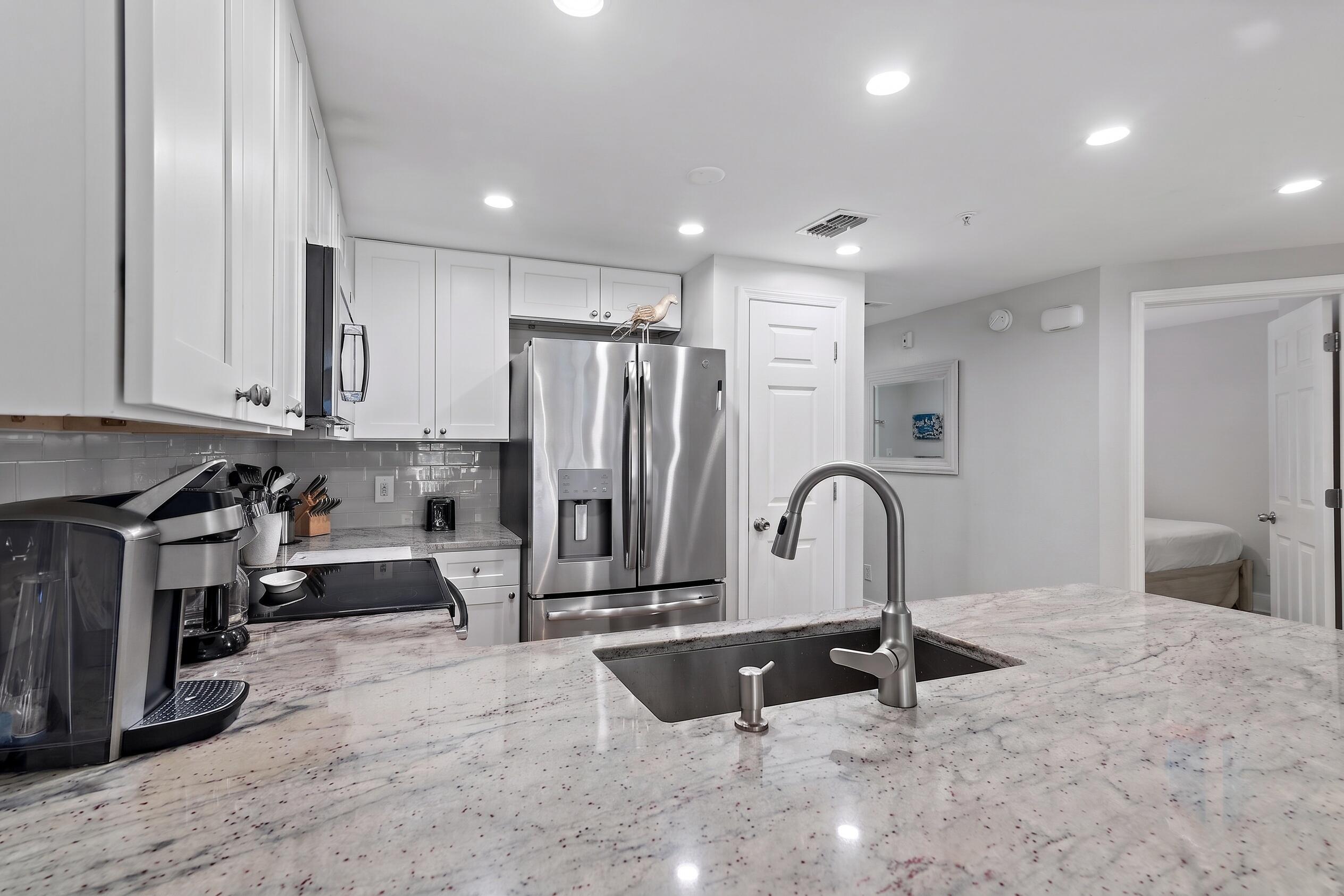 CIBONEY CONDO - Residential