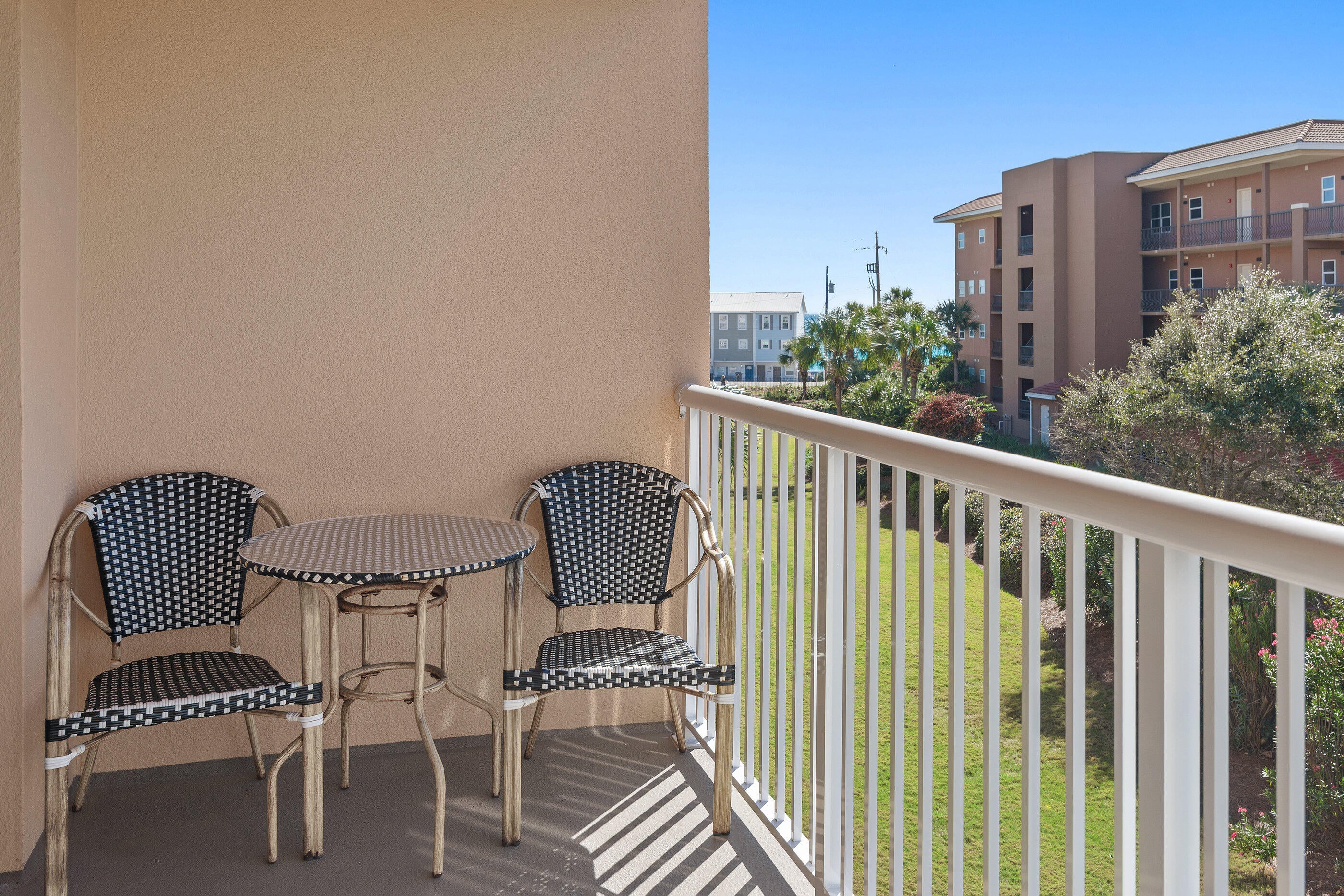 CIBONEY CONDO - Residential
