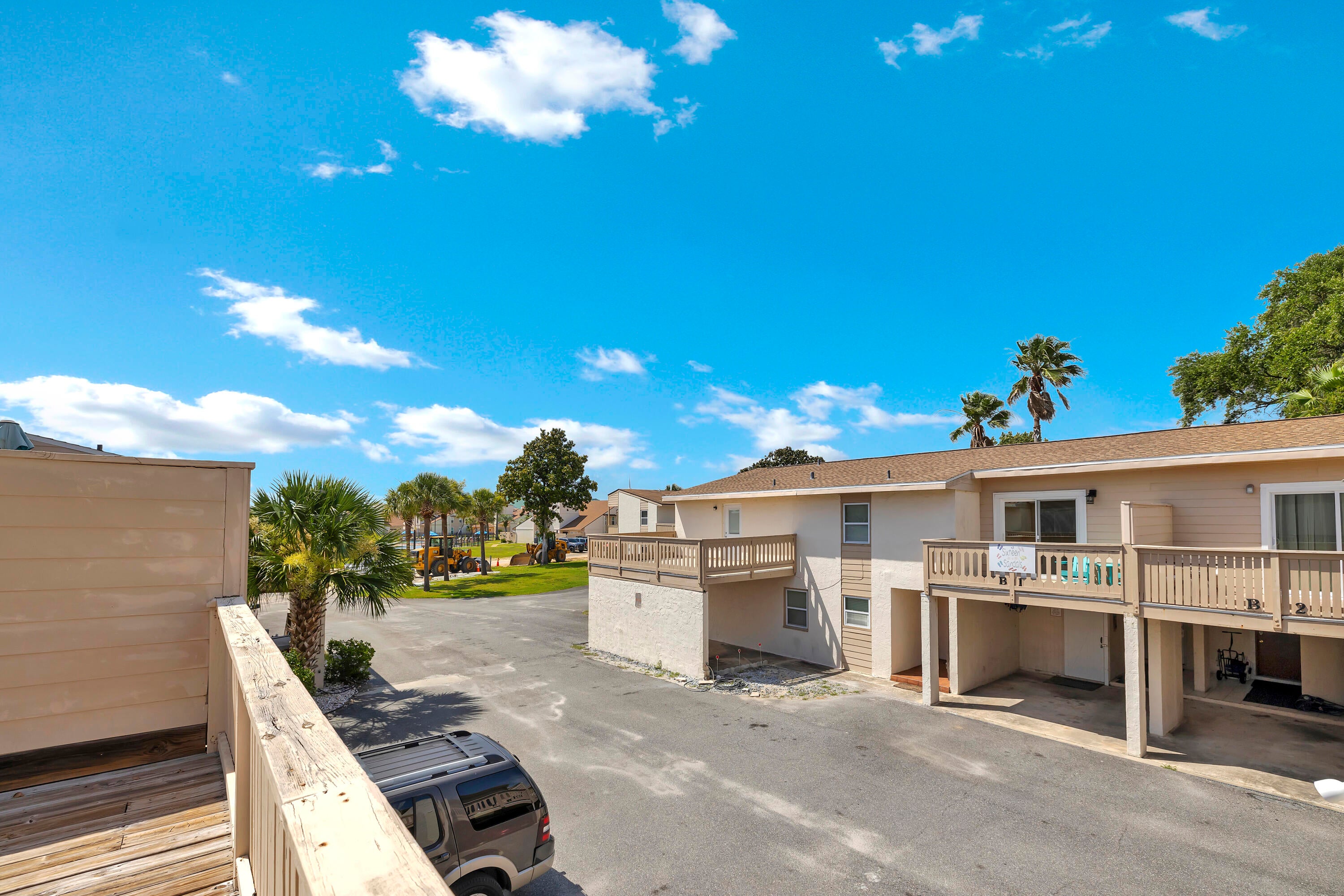 HORIZON SOUTH 1 CONDO - Residential