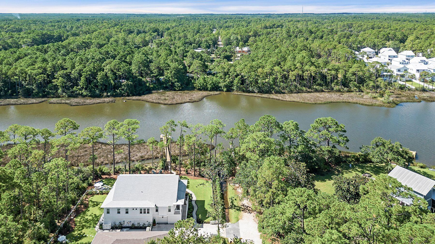 TOWN OF SANTA ROSA - Residential