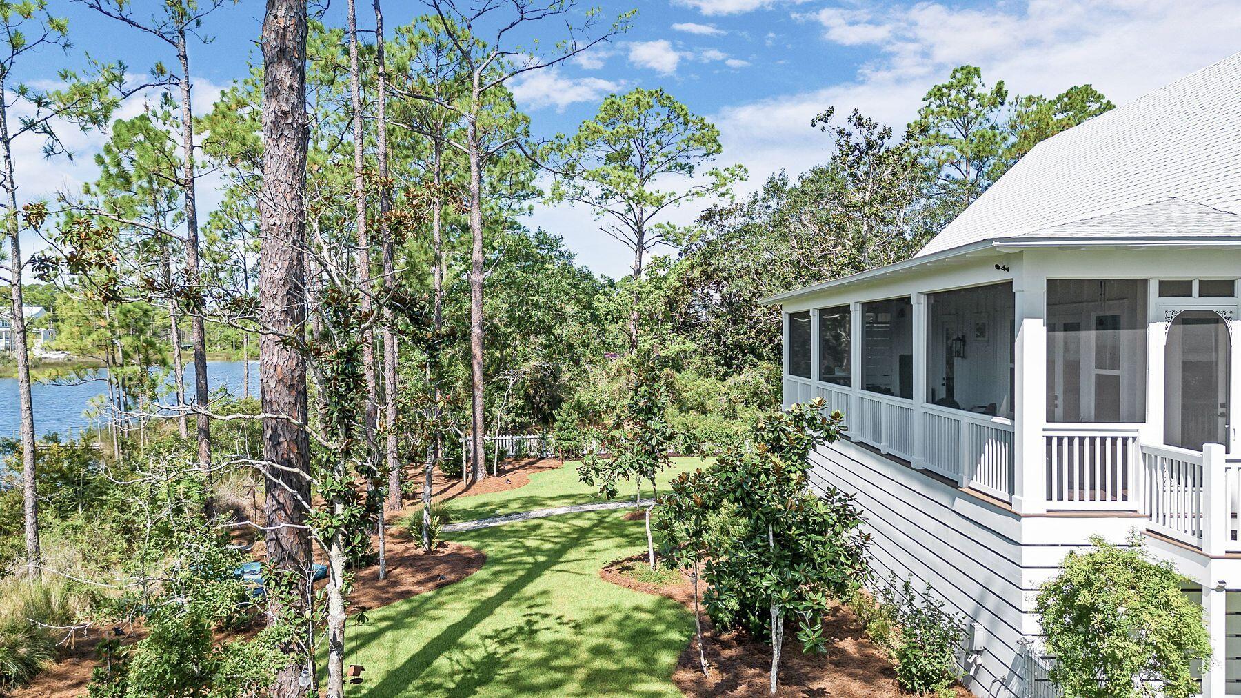 TOWN OF SANTA ROSA - Residential