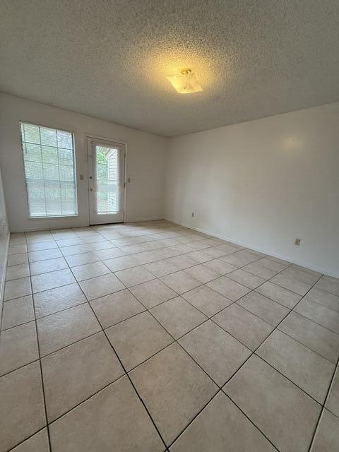 CLASSIC MANOR - Residential Lease