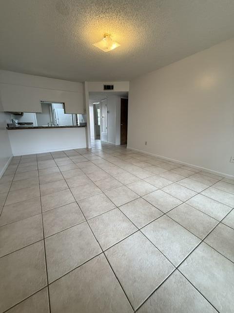 CLASSIC MANOR - Residential Lease