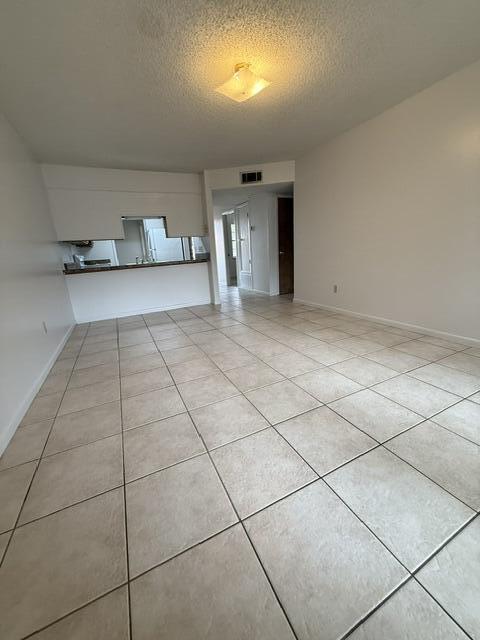 CLASSIC MANOR - Residential Lease