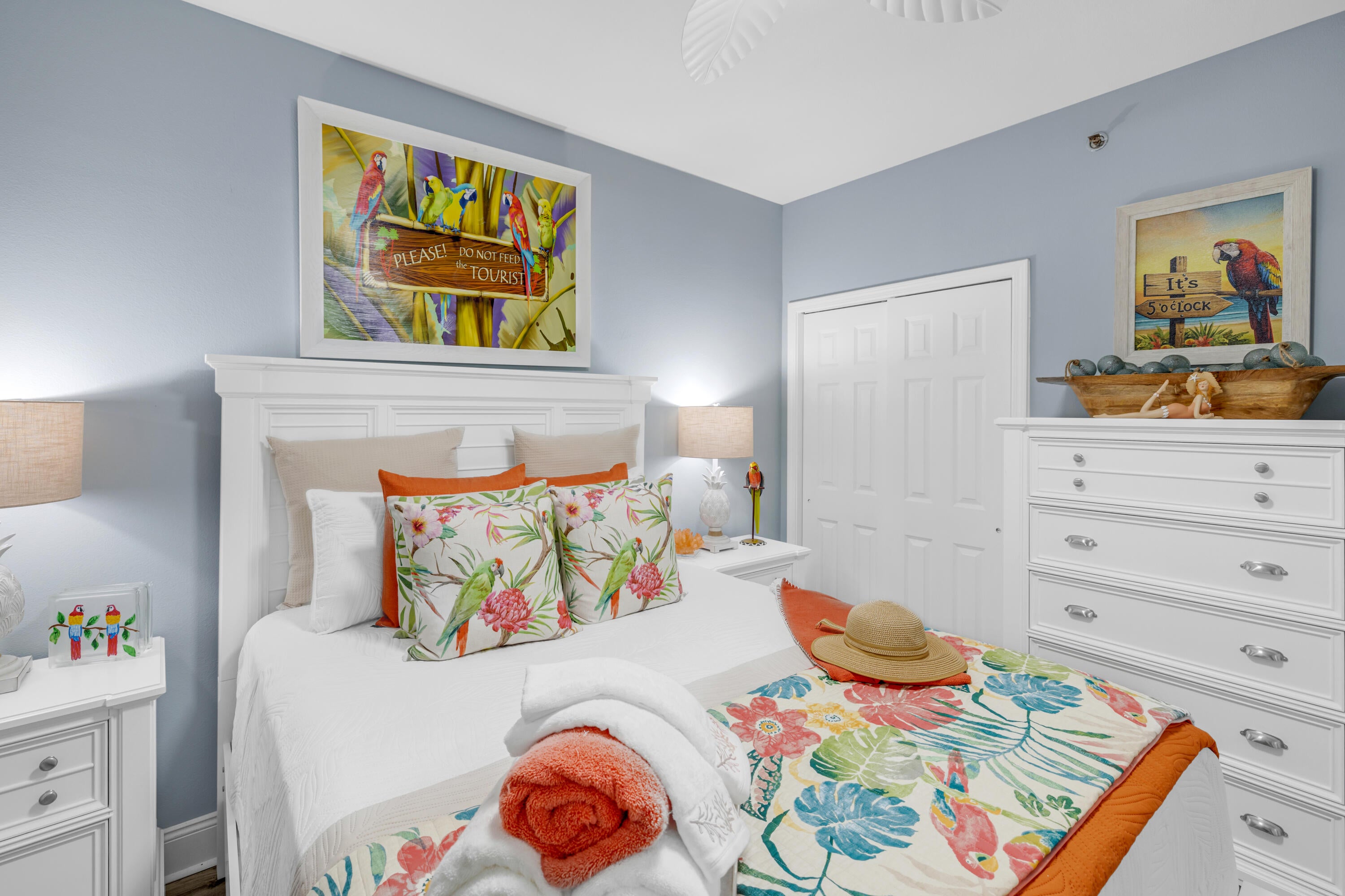 LAKETOWN WHARF - Residential