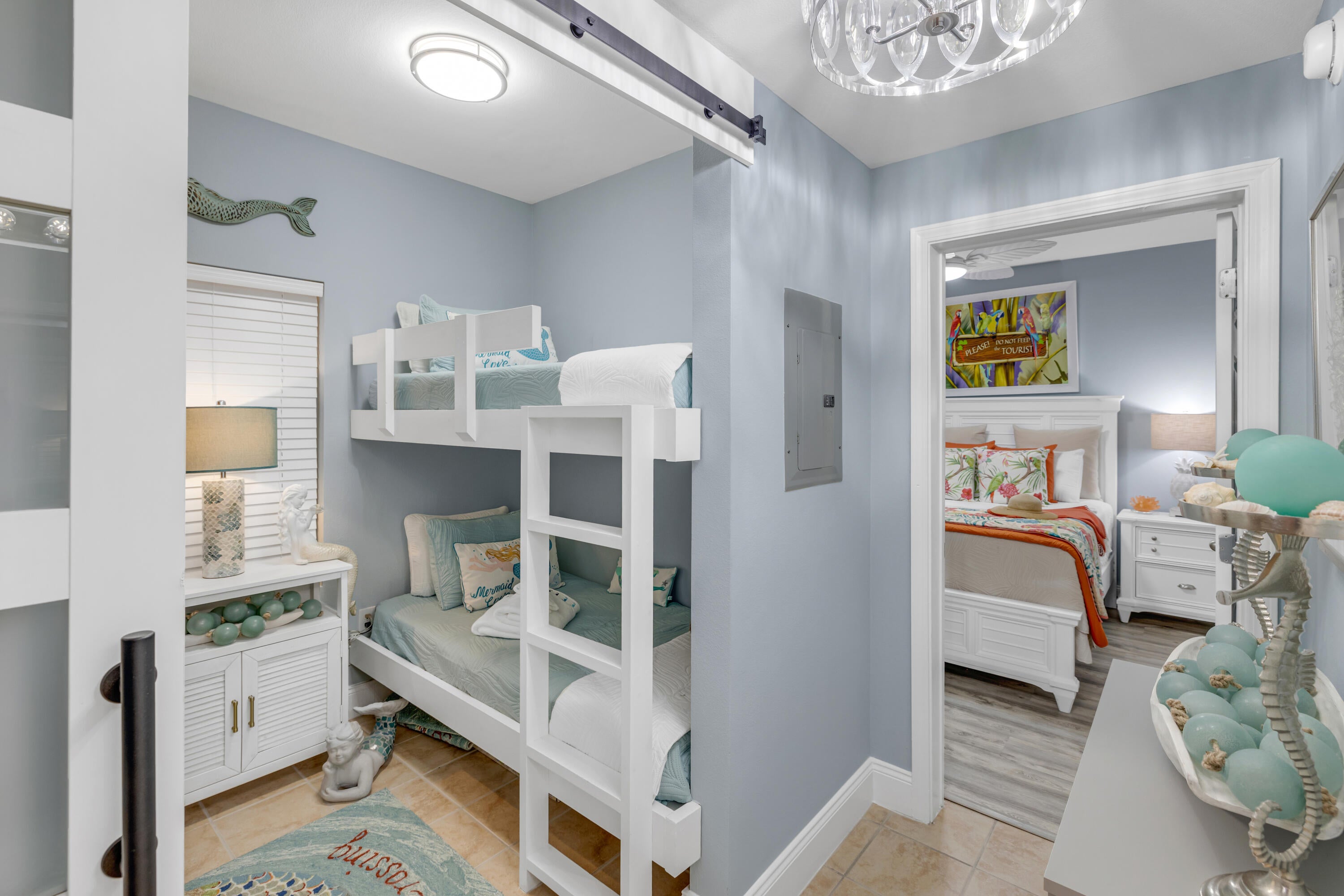 LAKETOWN WHARF - Residential