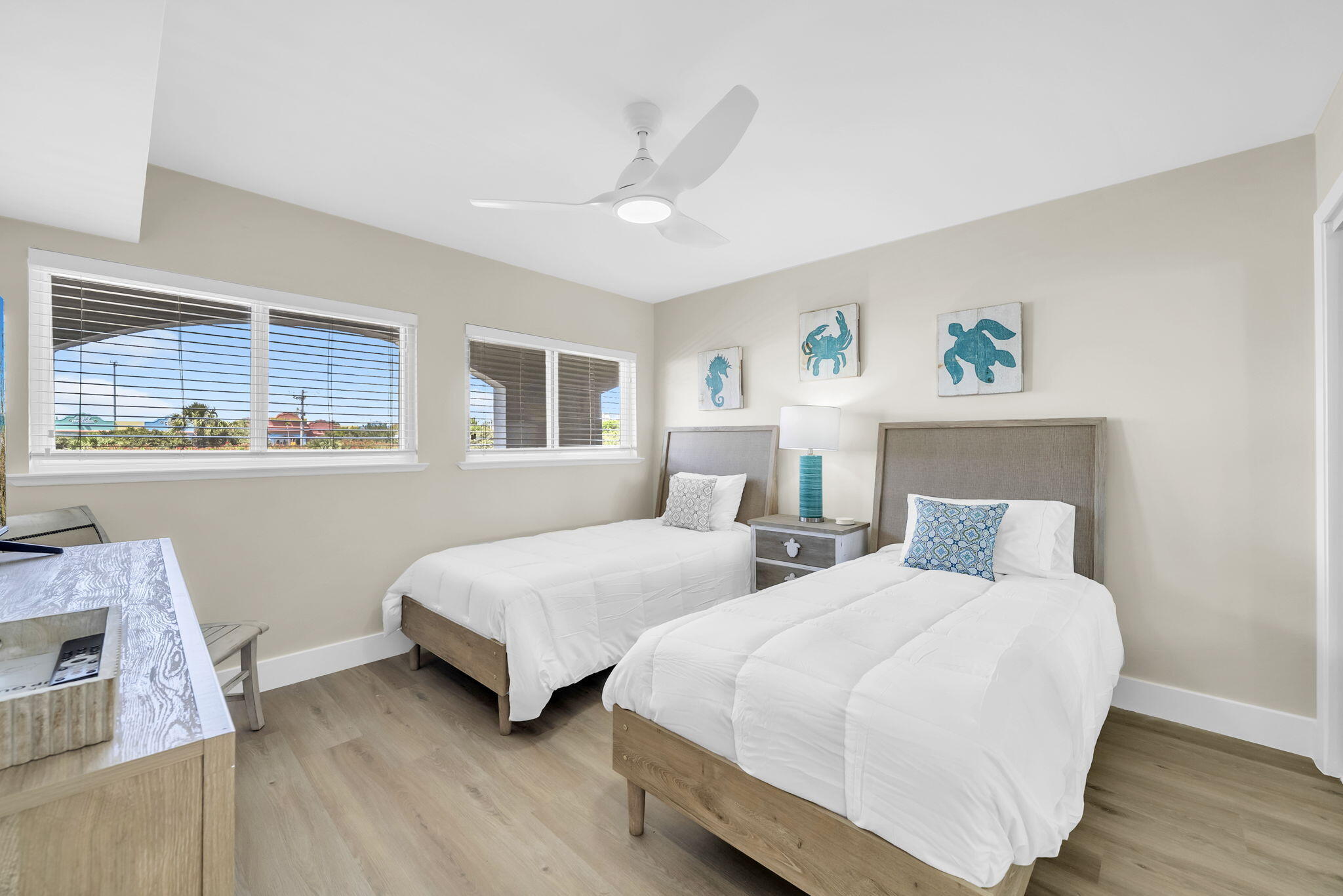 BEACH HOUSE CONDO PH 2 - Residential