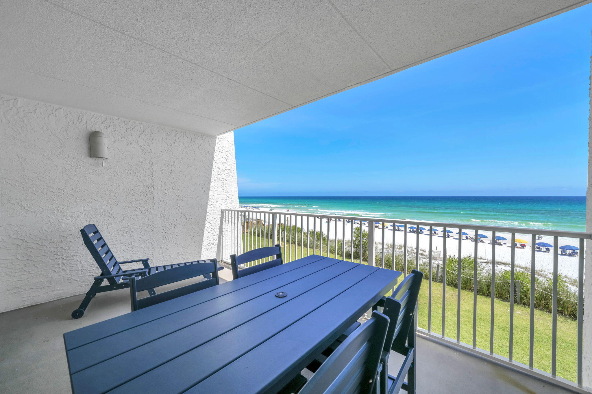 BEACH HOUSE CONDO PH 2 - Residential