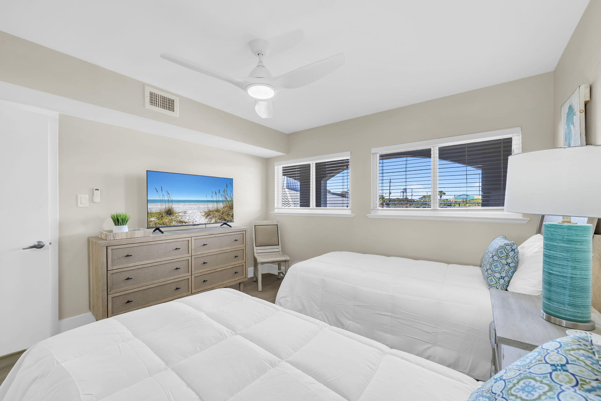 BEACH HOUSE CONDO PH 2 - Residential