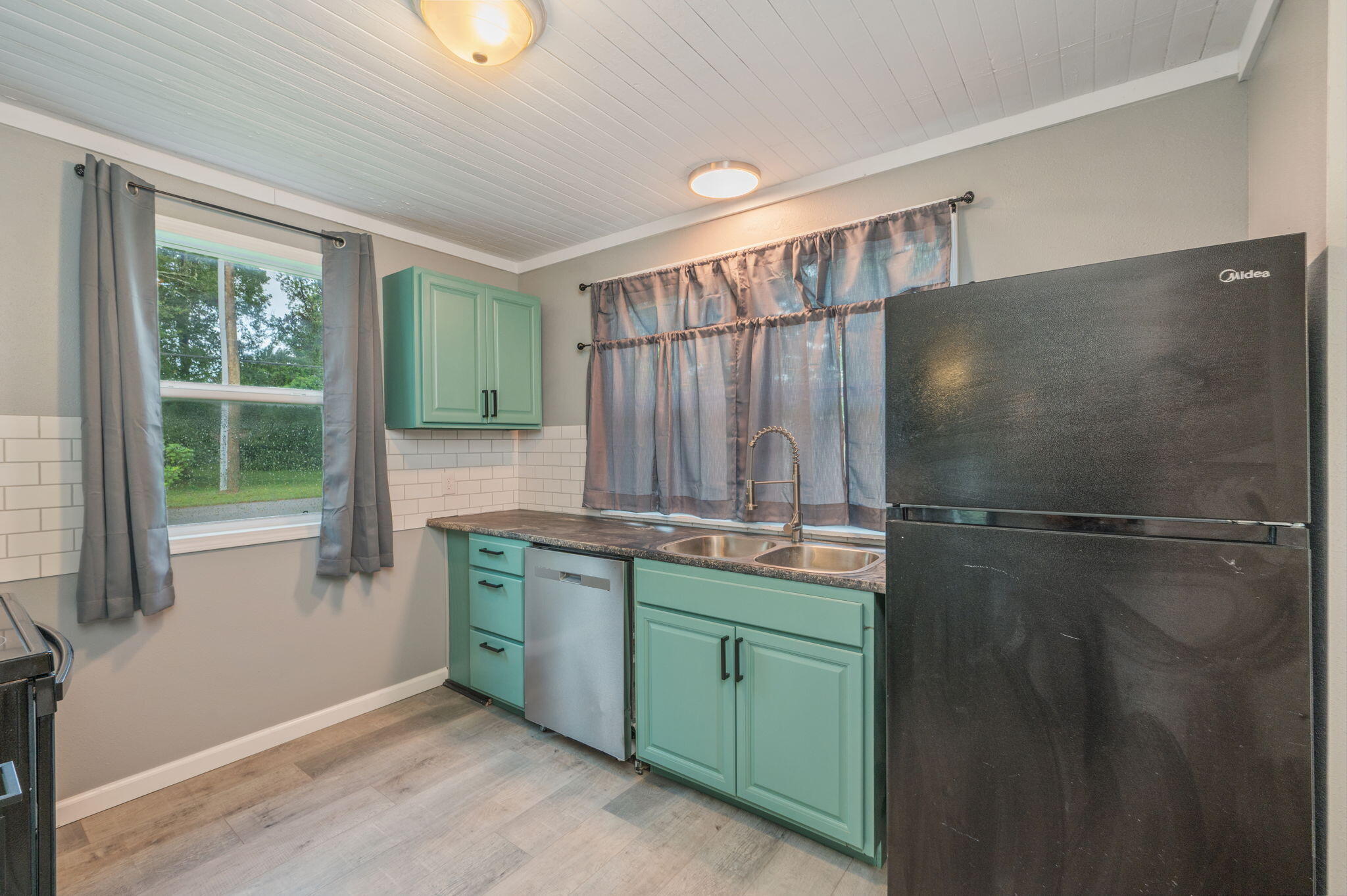 N/A - Residential Lease